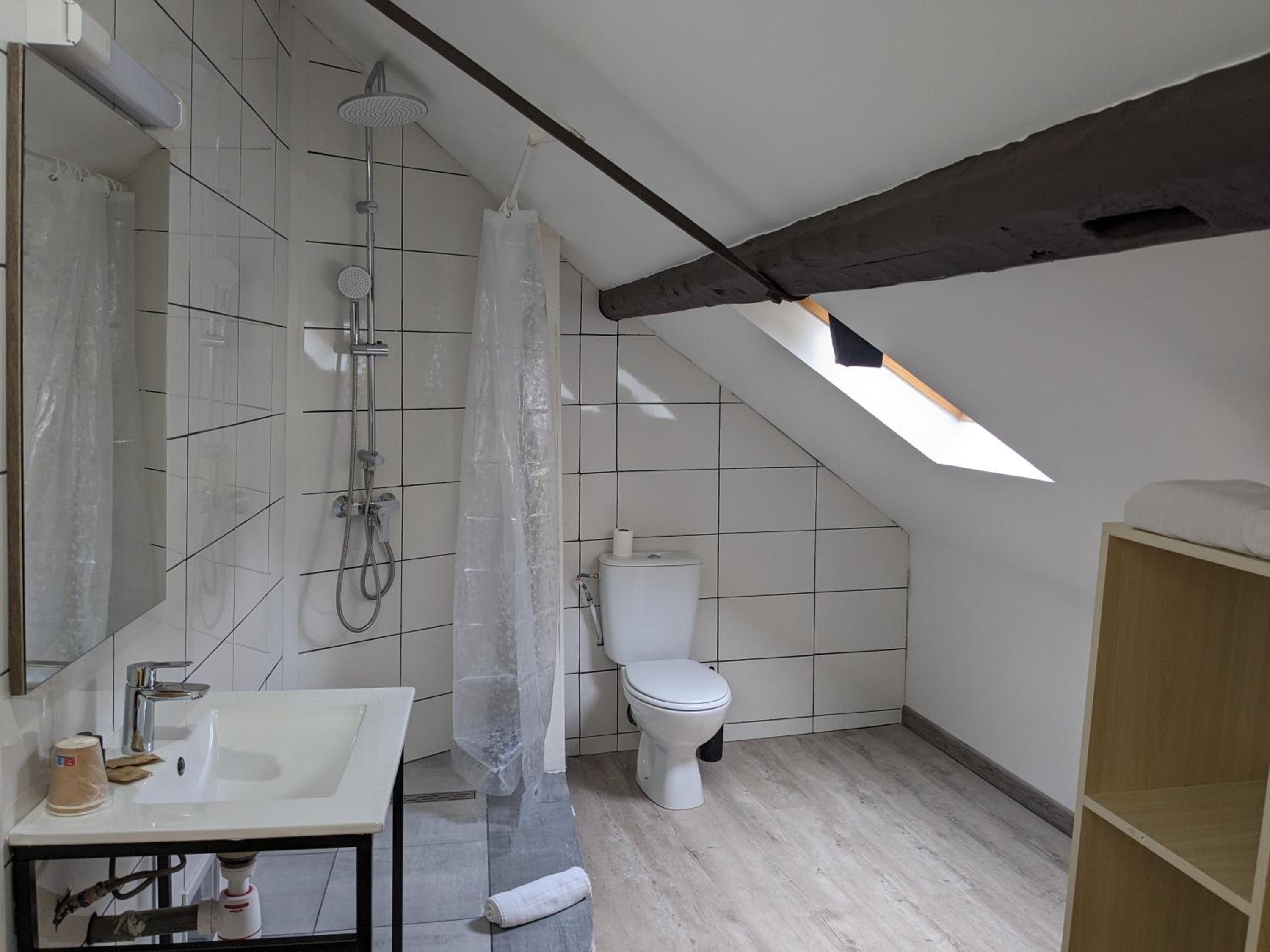 Single Room - Attic photo 3