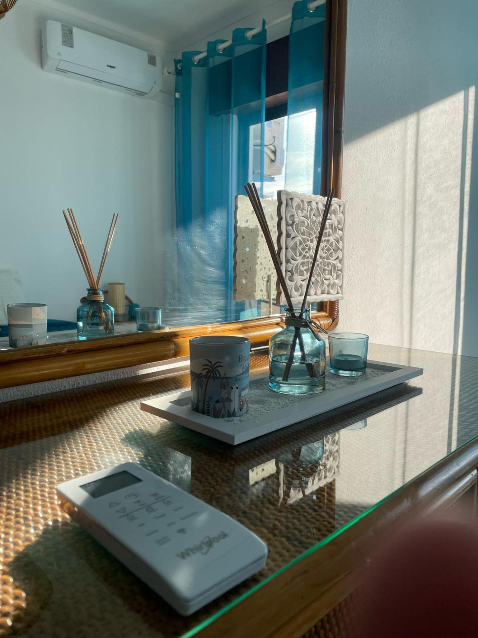 Apartment with Balcony and Sea View