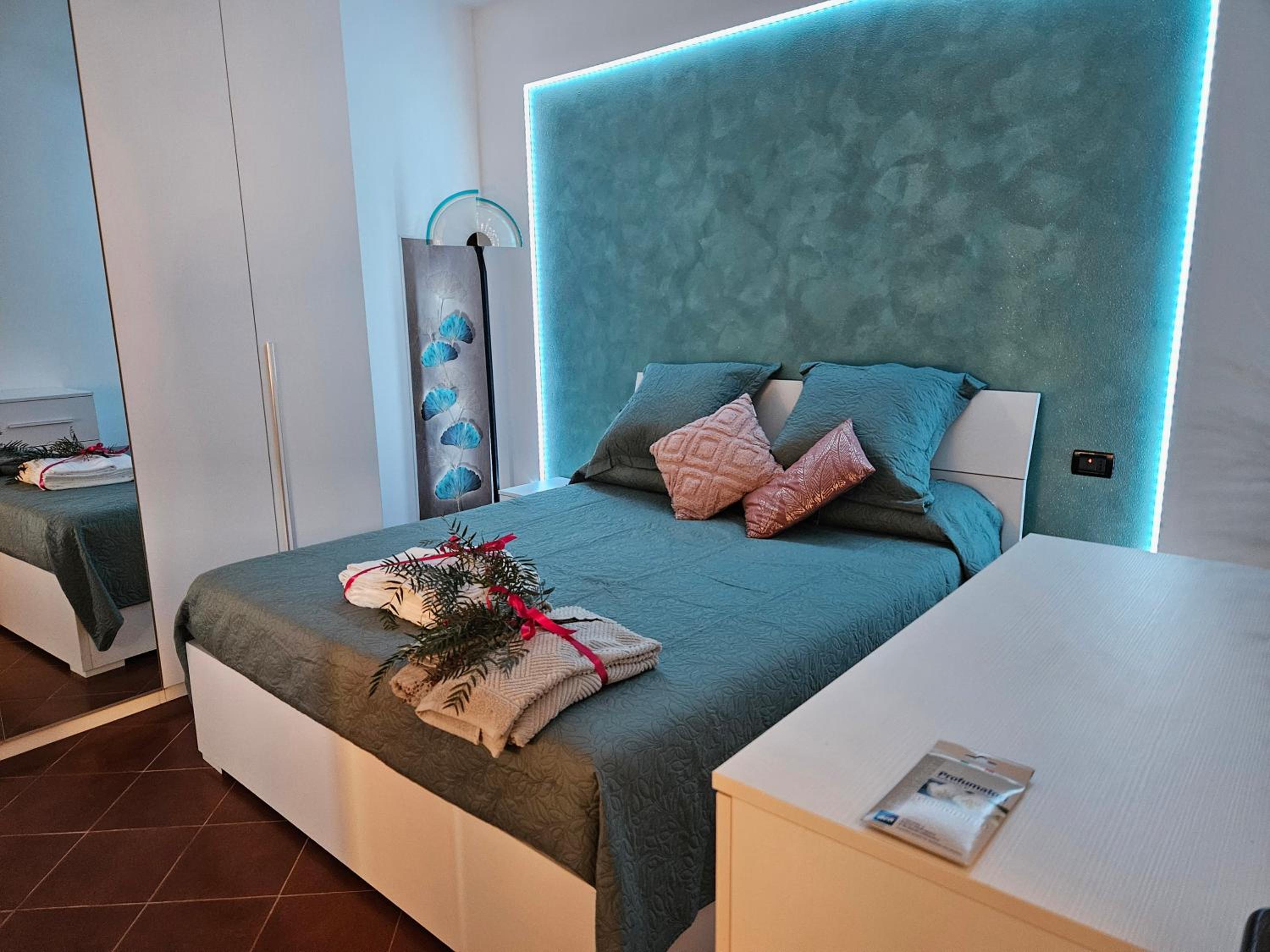 One-Bedroom House photo 1