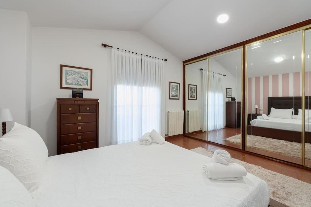 Villa de Tres Habitaciones