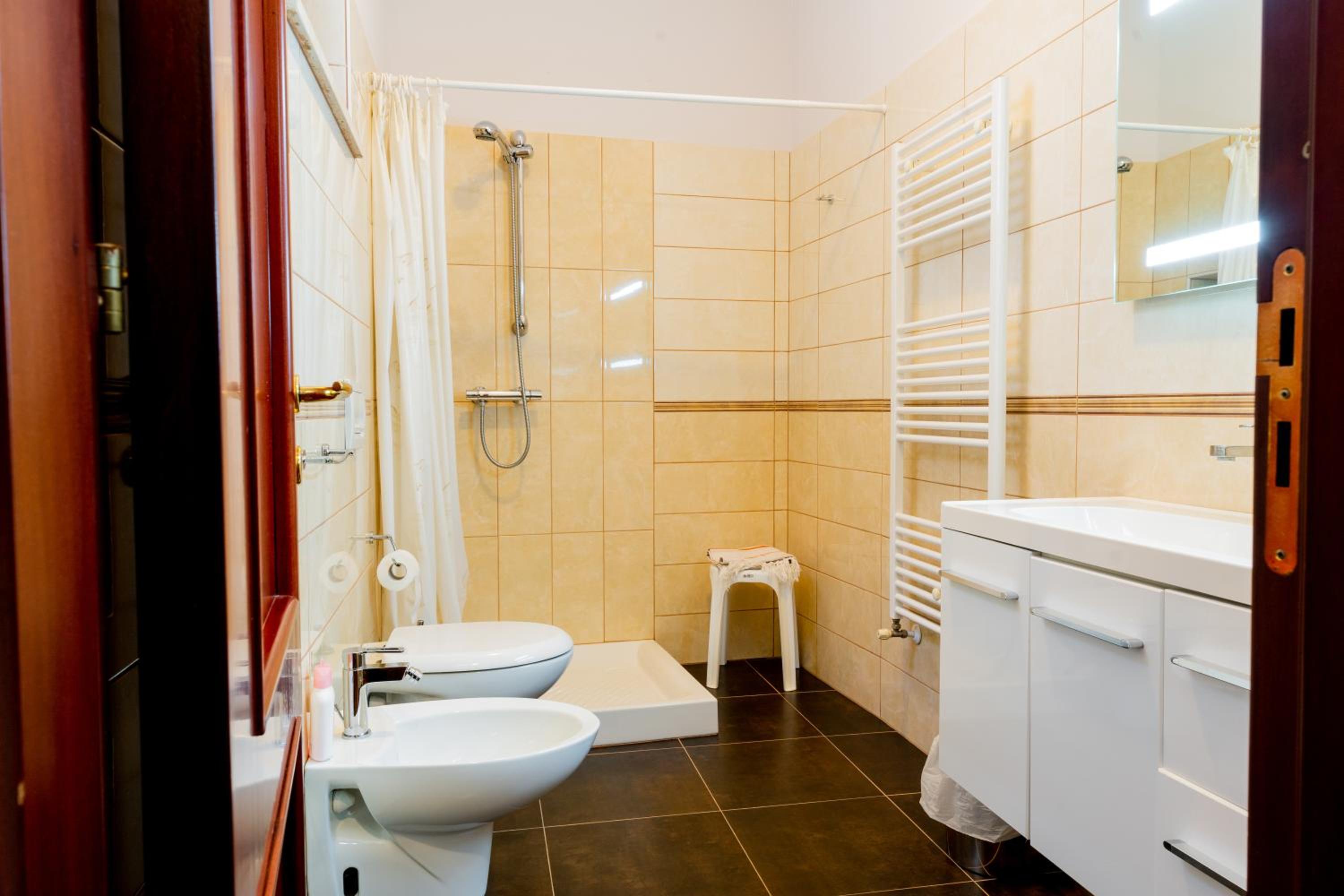 Three-Bedroom House photo 2