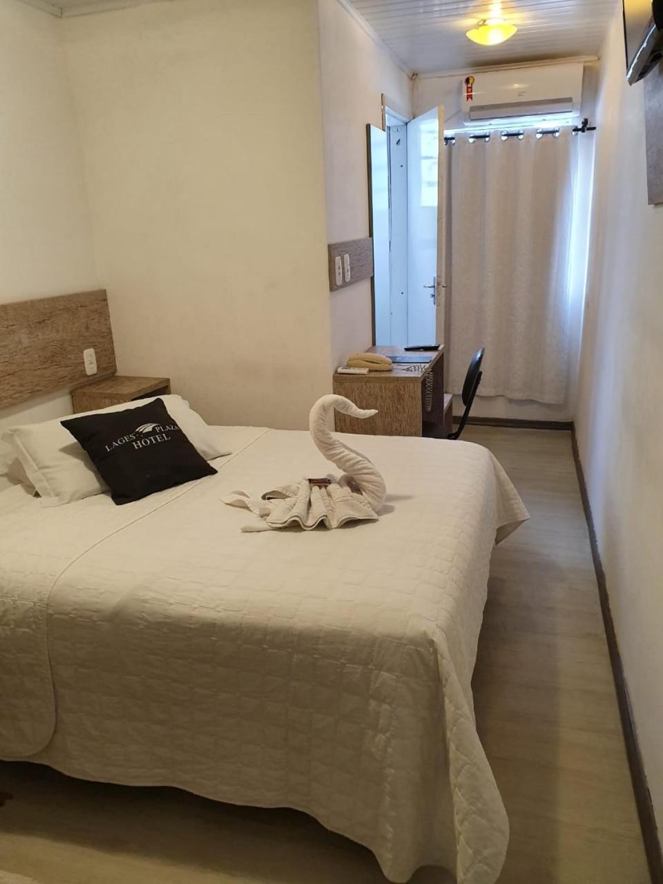 Budget Double Room photo 3