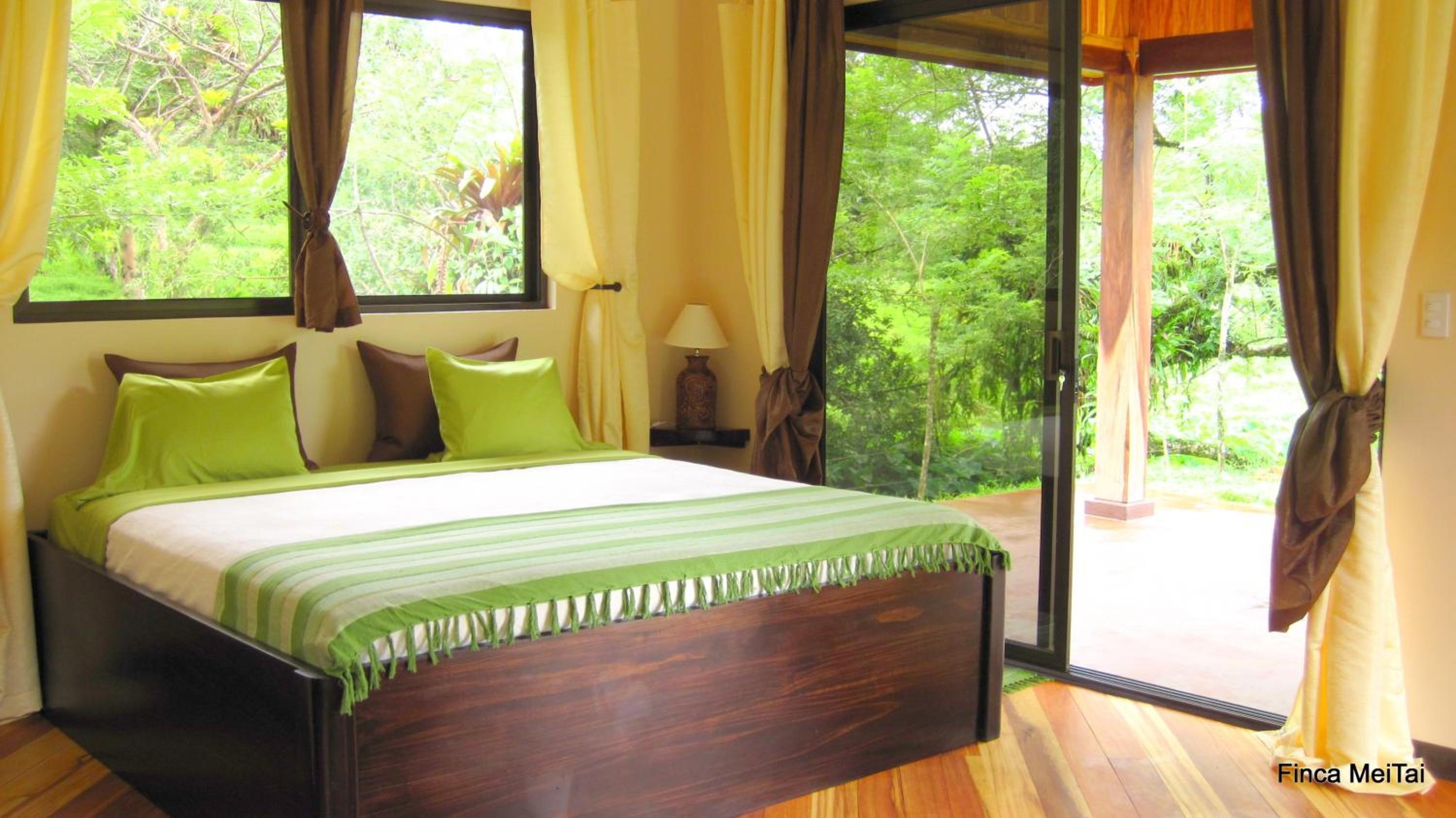 Quadruple Room with Garden View