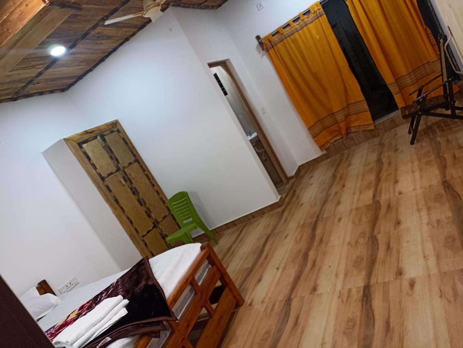 Deluxe Double Room With Shower photo 1