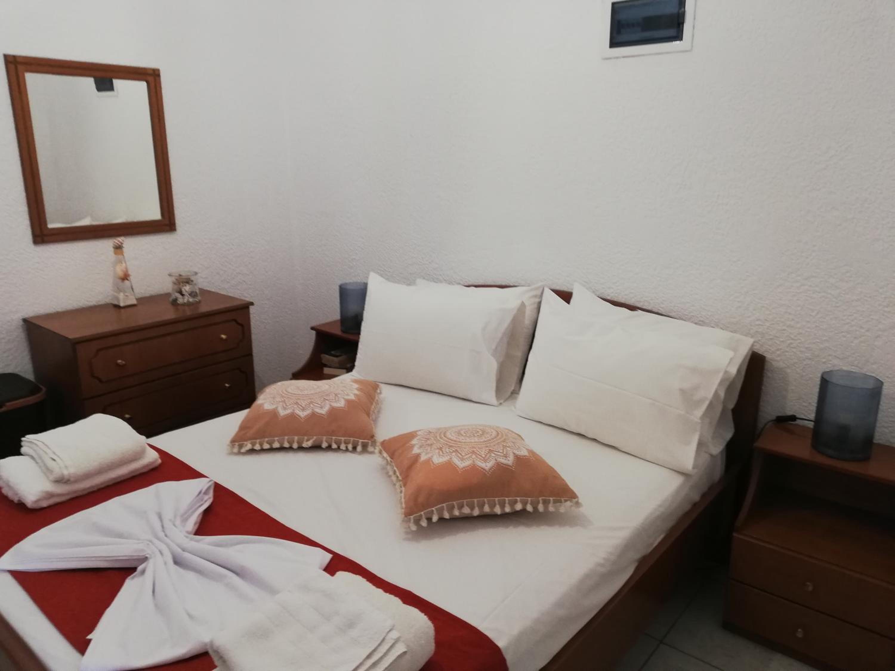 Apartment with Sea View - Photo 18