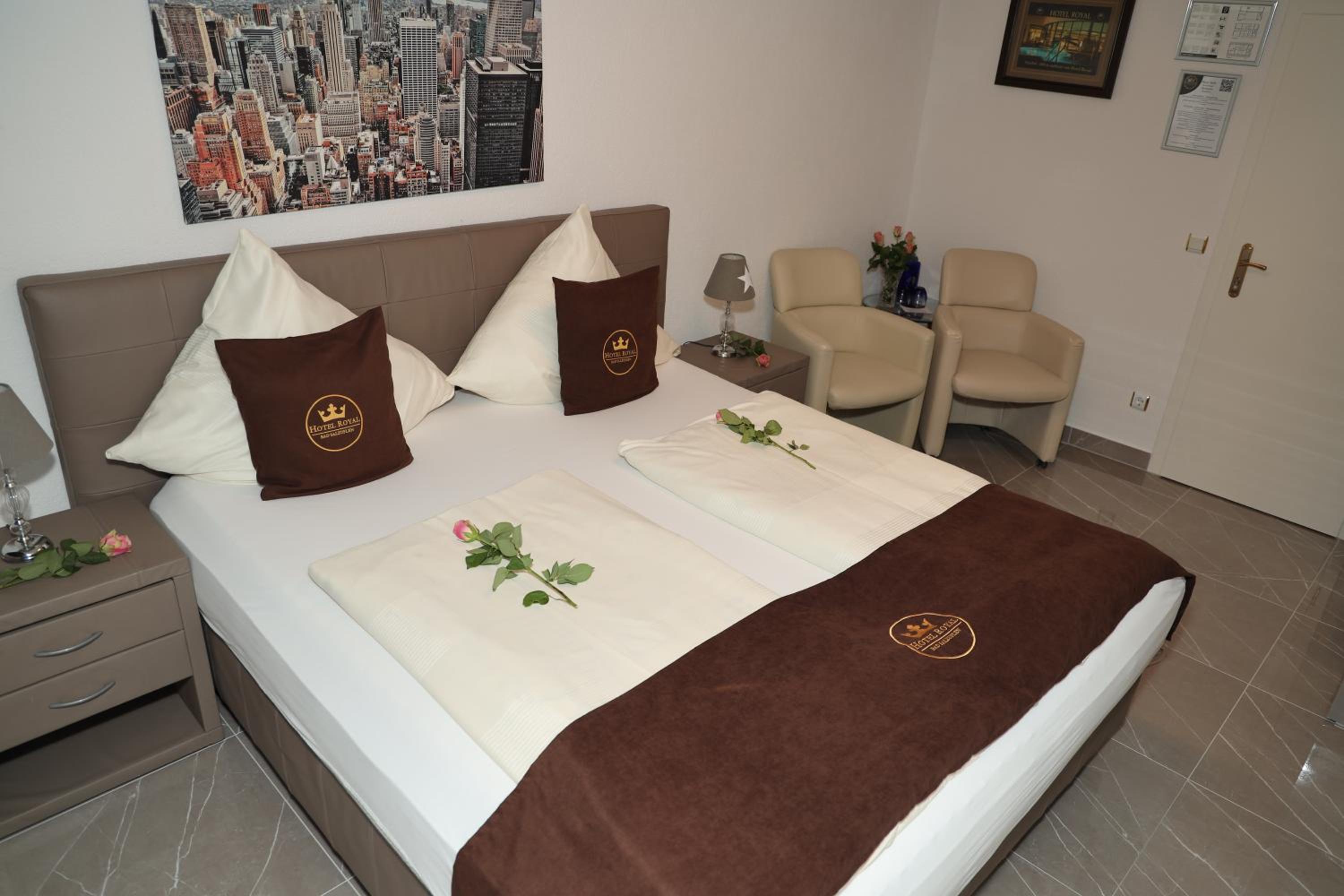 Double Room with Shower - Photo 7