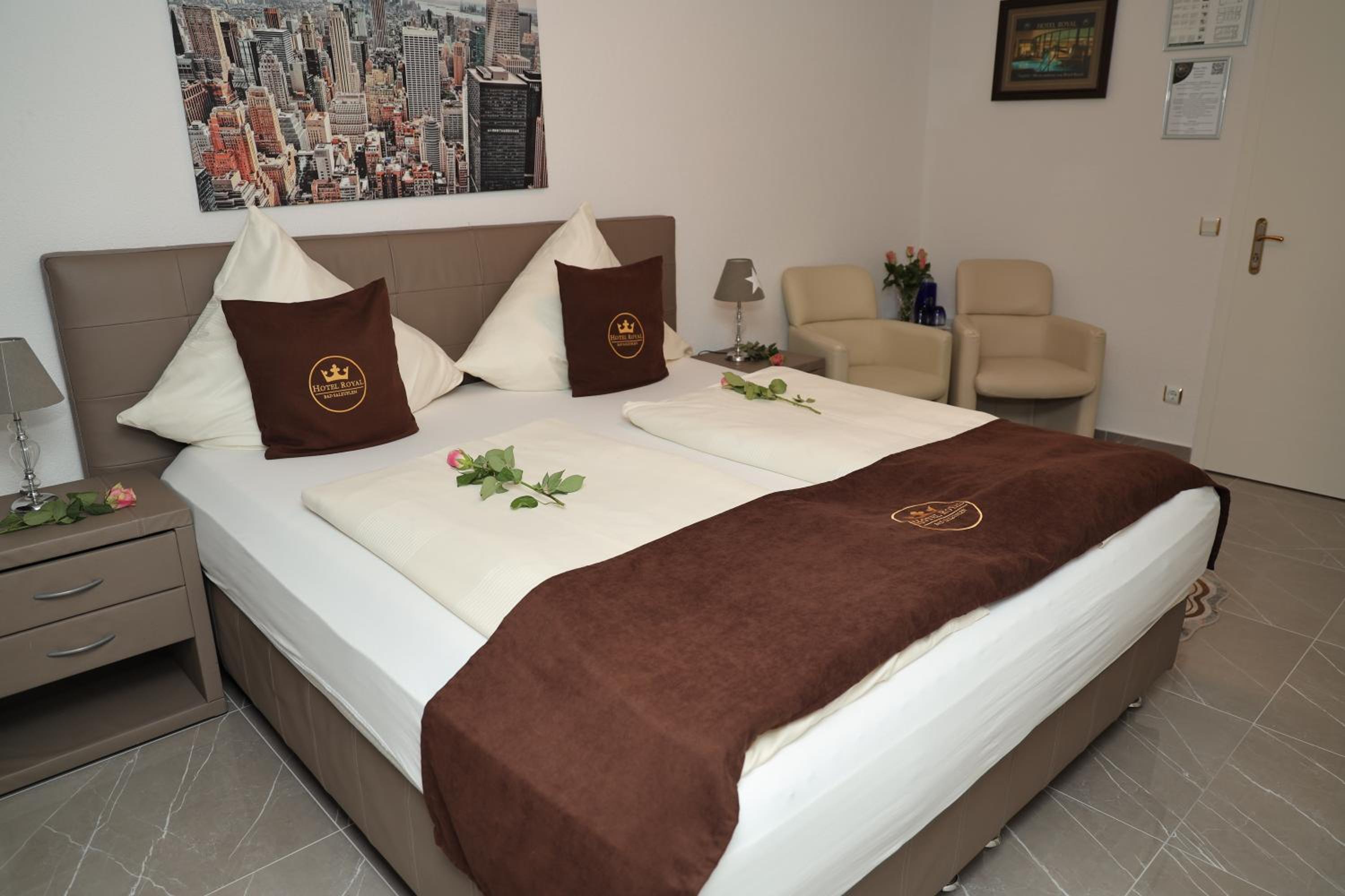 Double Room with Shower - Photo 15
