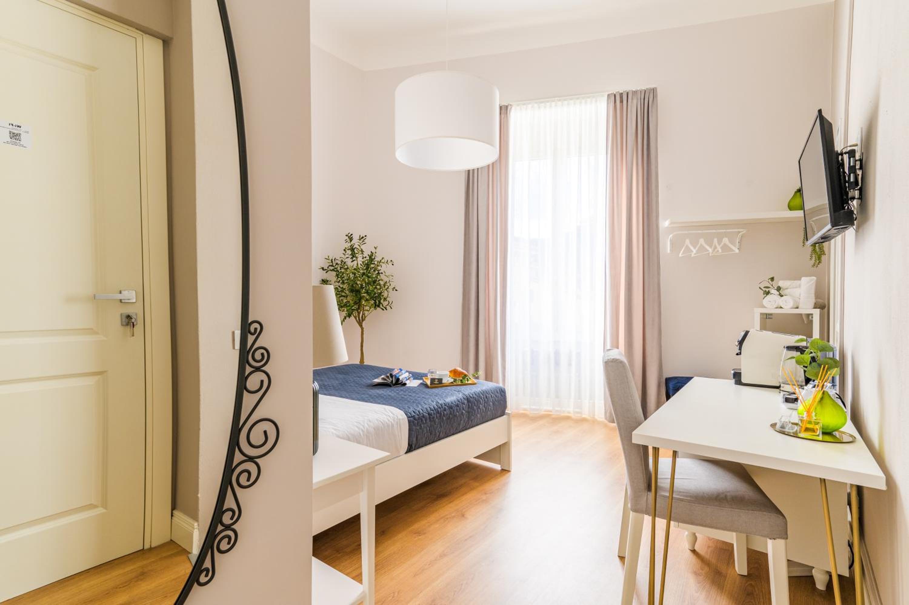 Superior Double Room - Photo 1