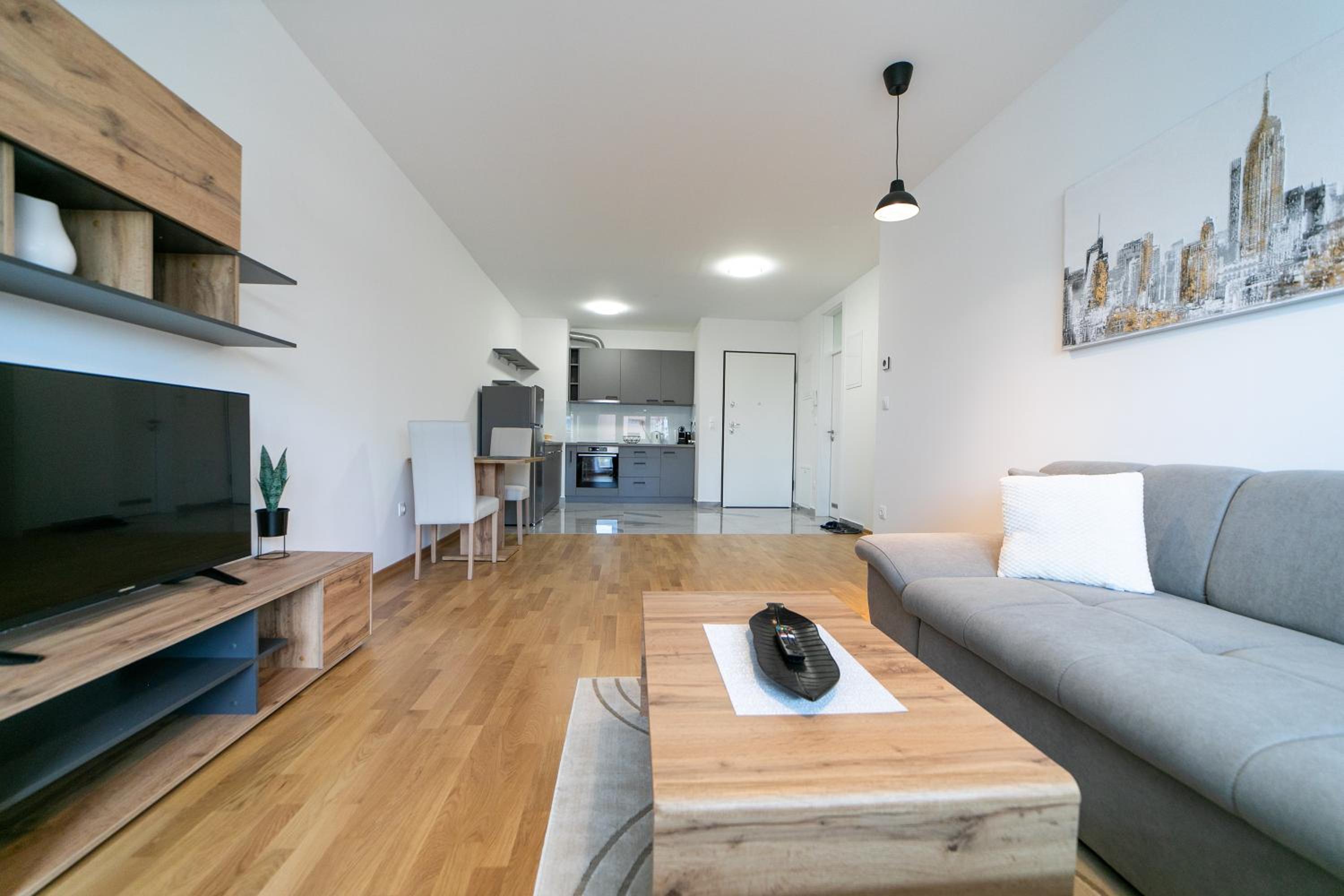 One-Bedroom Apartment