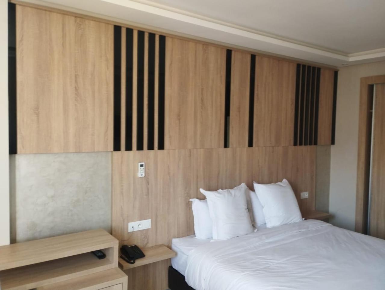 Suite - Photo 4