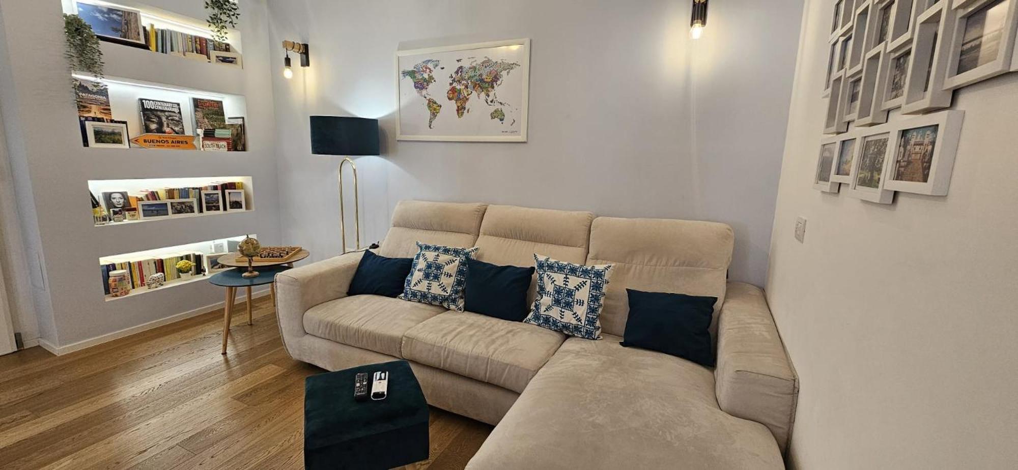 Standard Double Room With Shared Bathroom