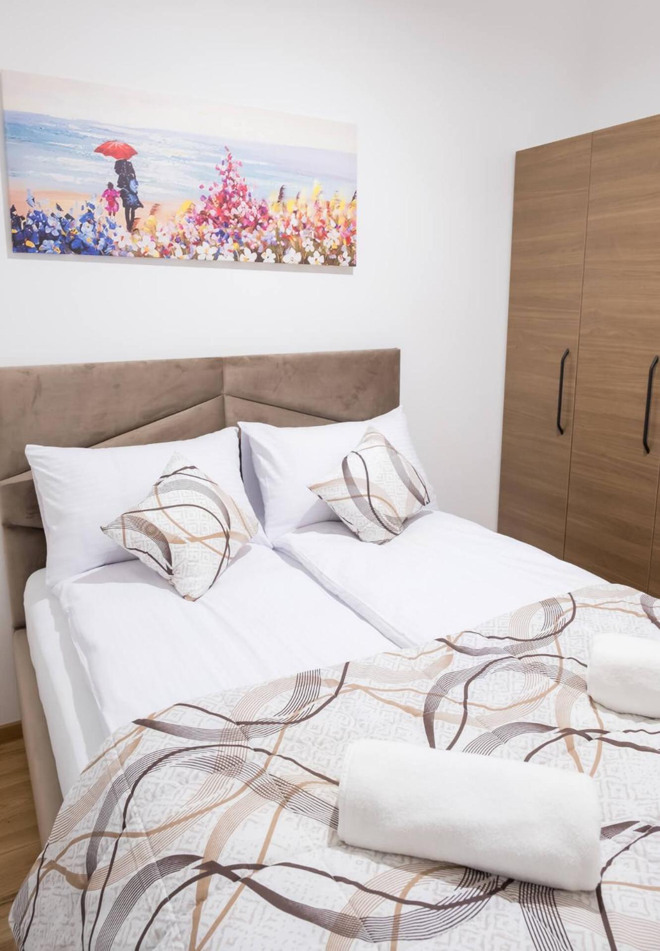 Deluxe Double or Twin Room photo 2