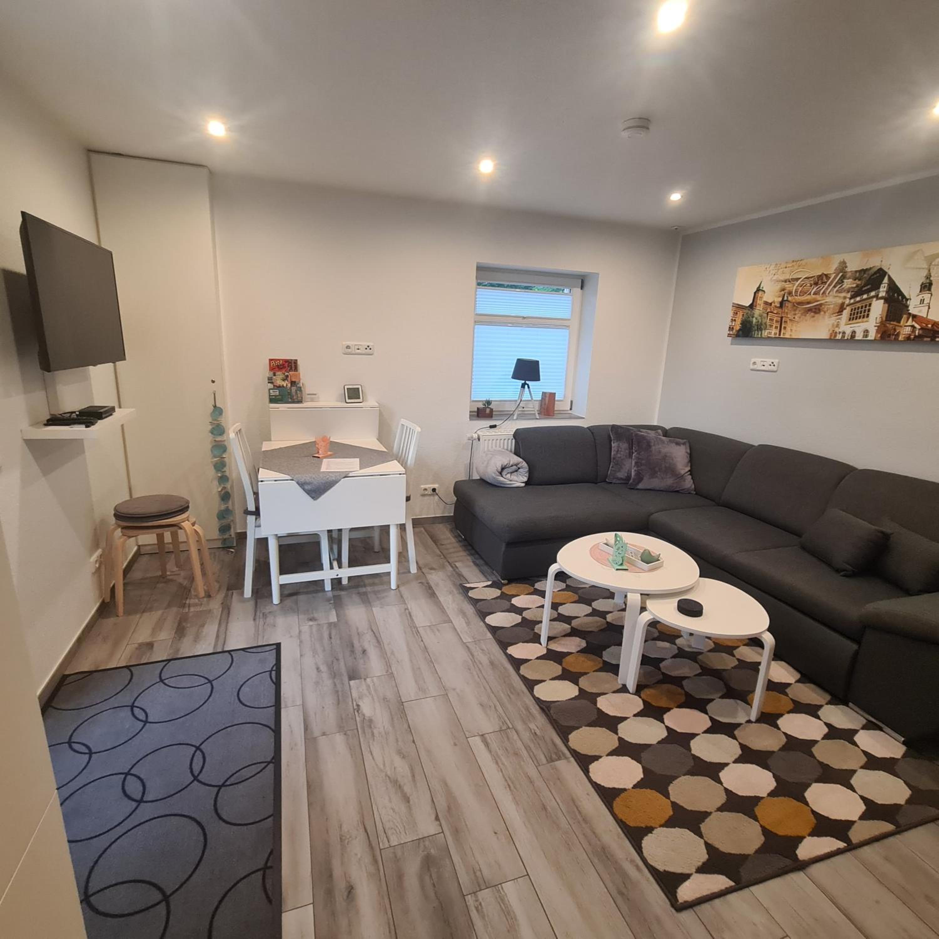 One-Bedroom House photo 1