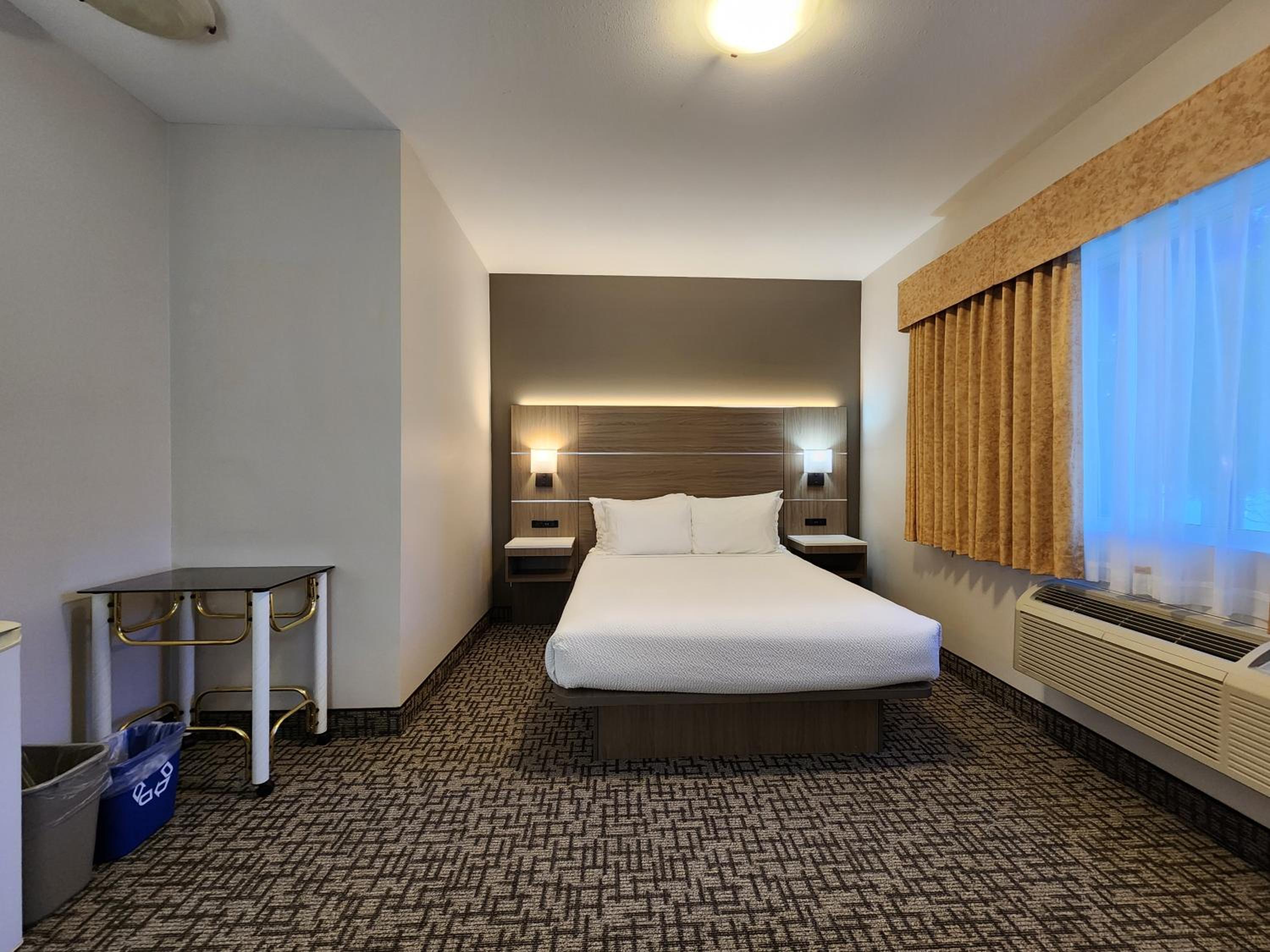 Queen Room - Disability Access/Non-Smoking - Photo 5