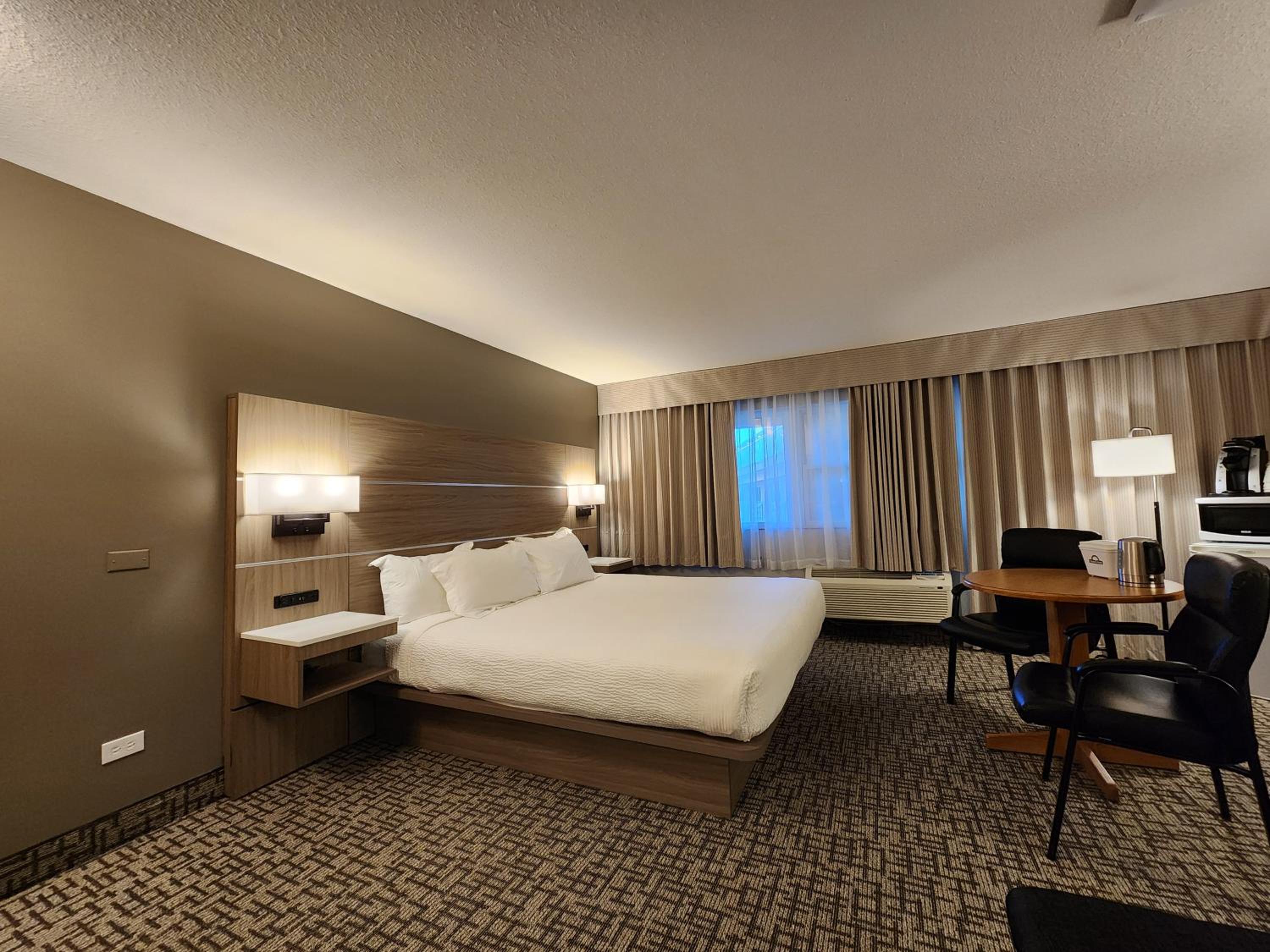 Suite - Photo 4