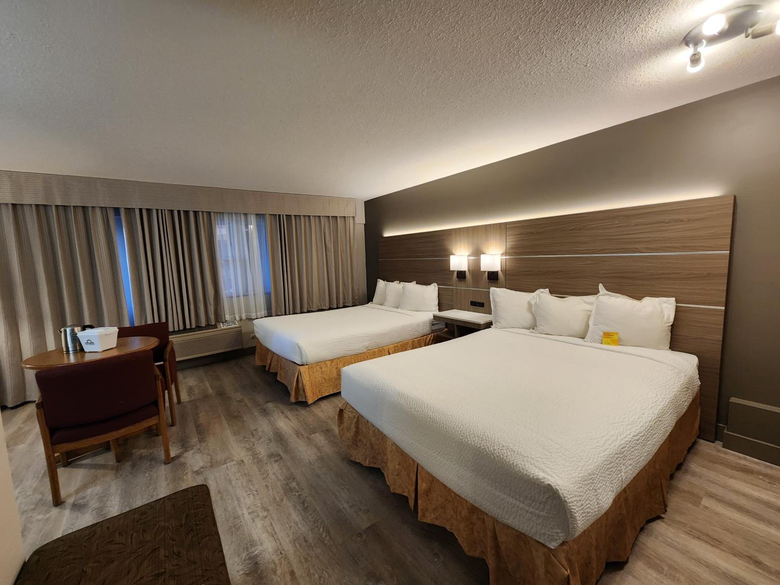 Deluxe Suite - Photo 2
