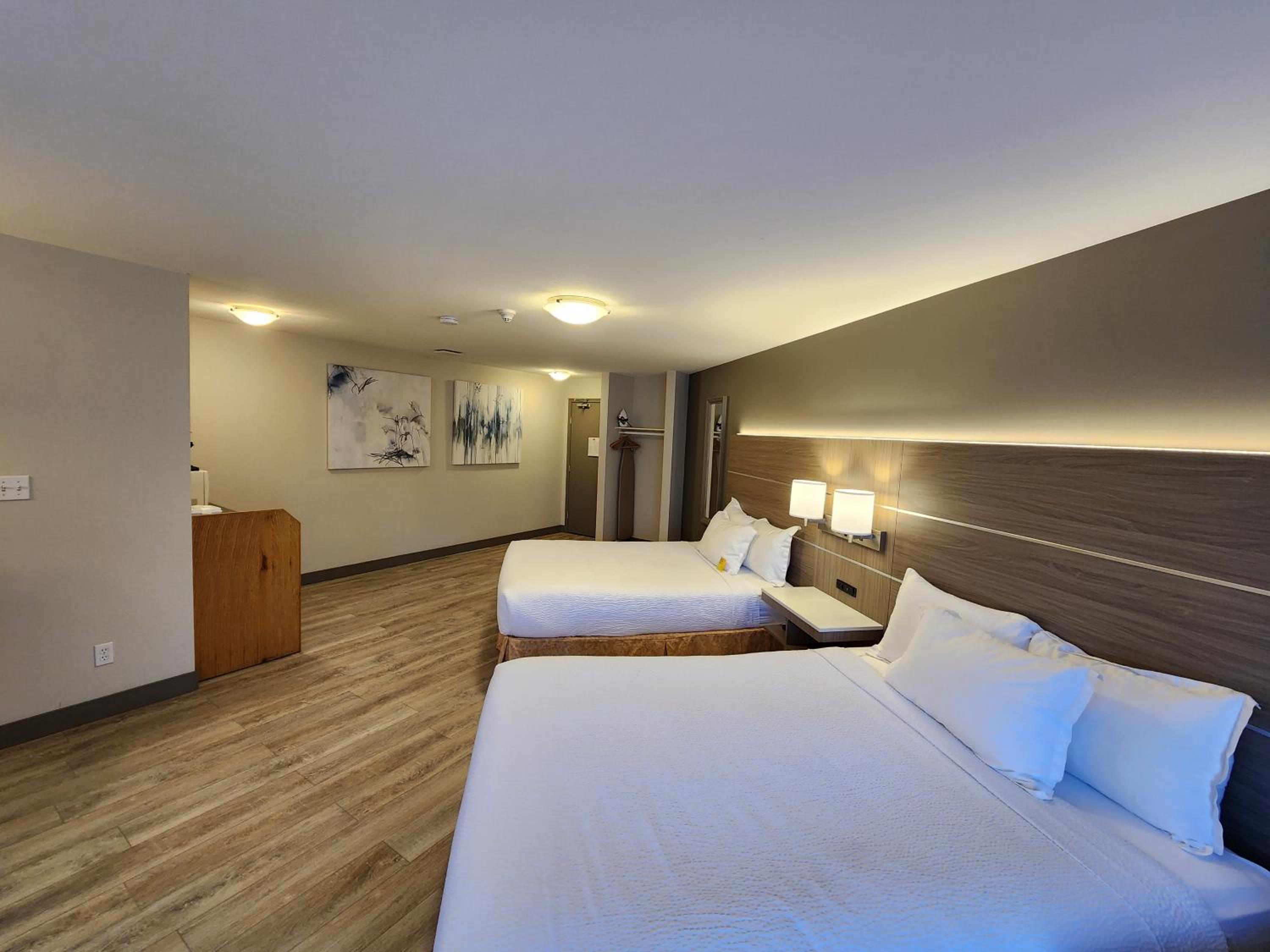 Superior Suite - Photo 4