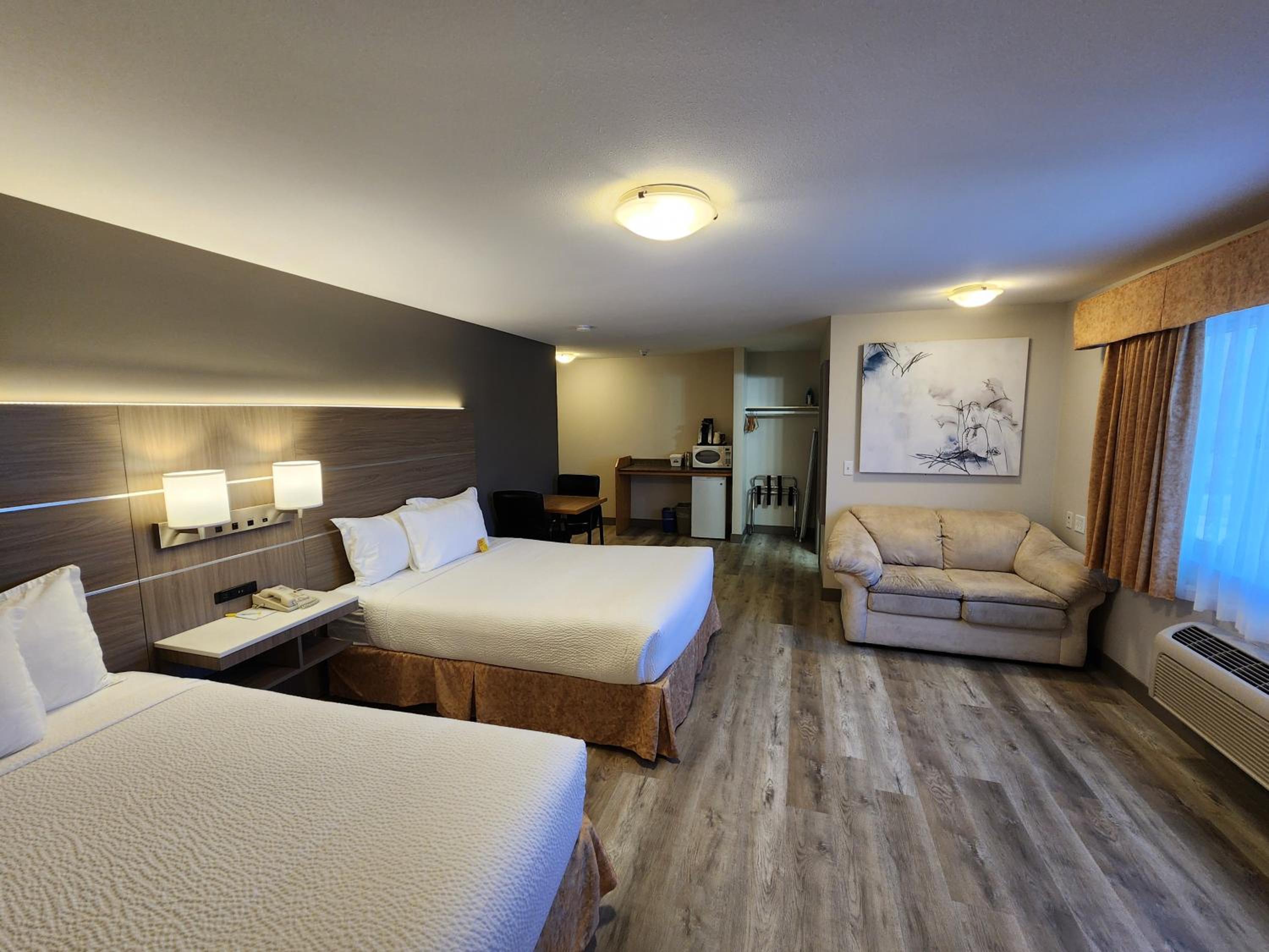 Superior Suite - Photo 6