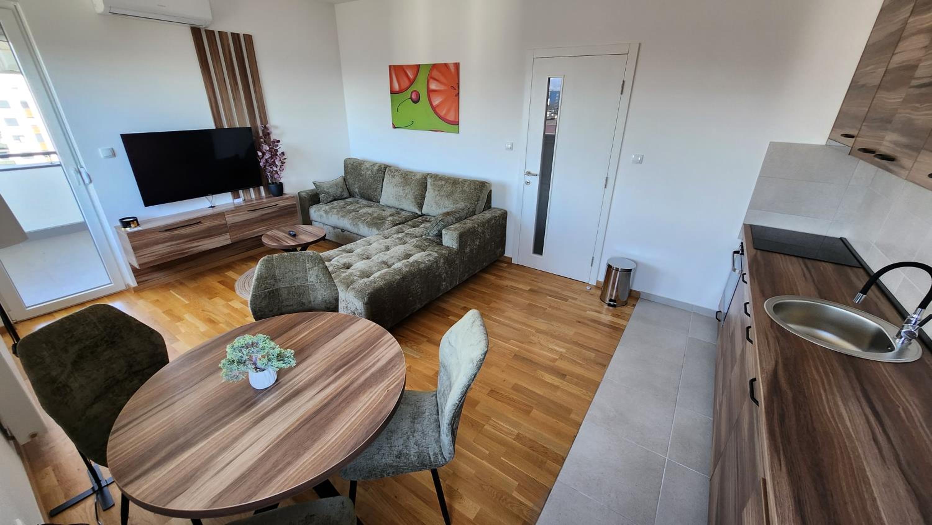 Deluxe Triple Room photo 2