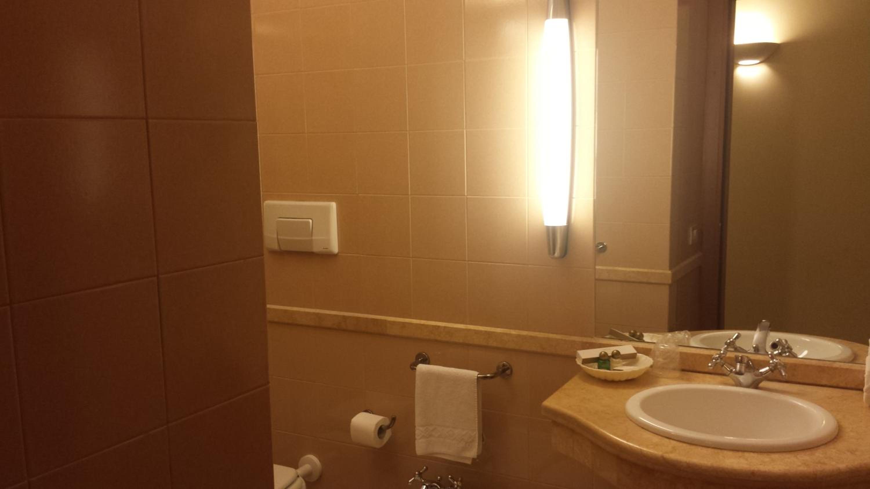 Superior Quadruple Room - Photo 3