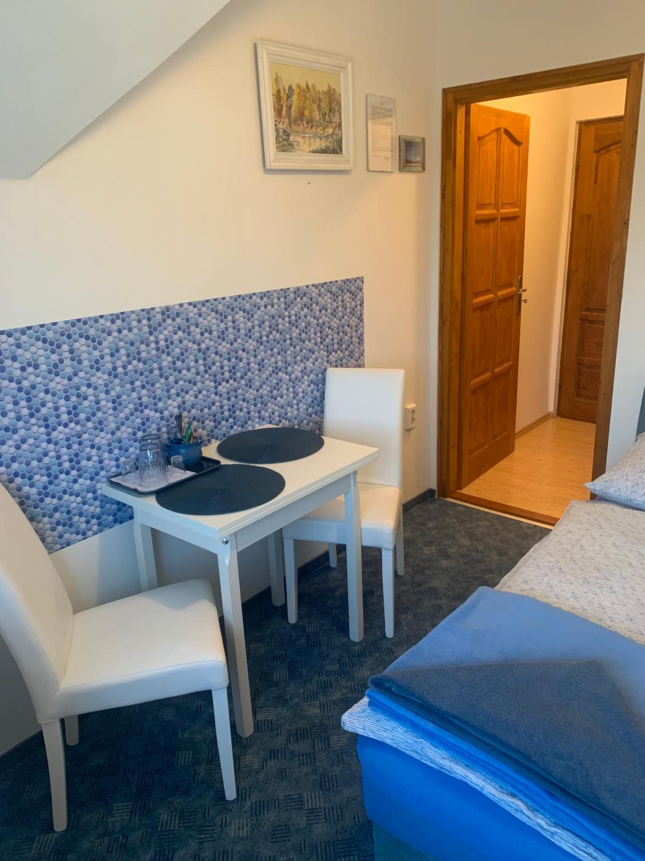 Double Room - Photo 8