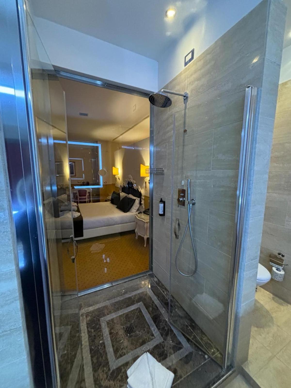 Suite Venezia photo 3