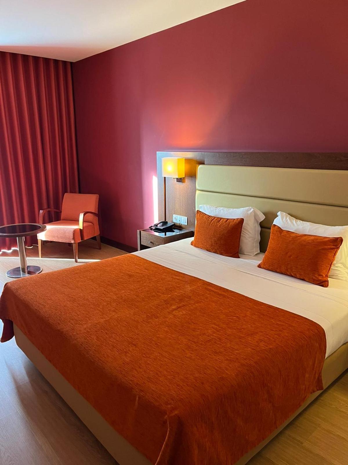 Double Room - Photo 13