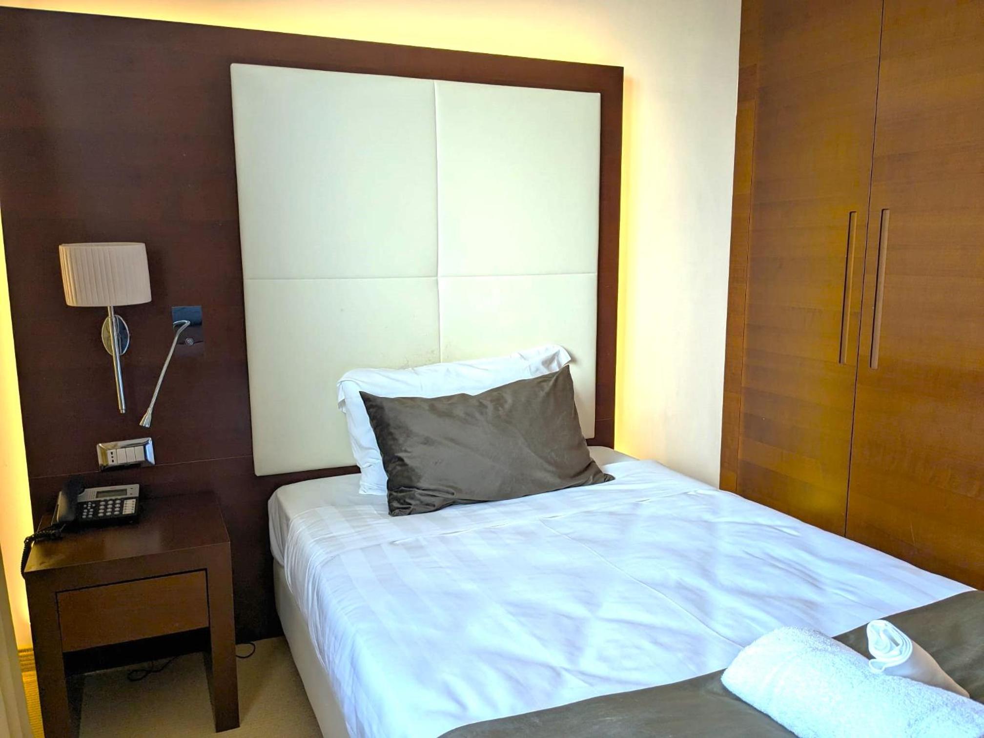 Single Room photo 2