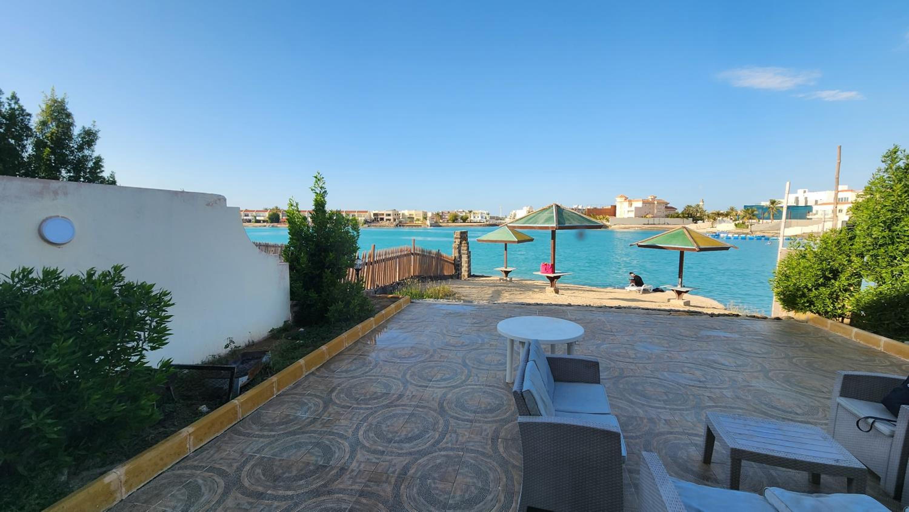 Villa - Beach Front photo 1