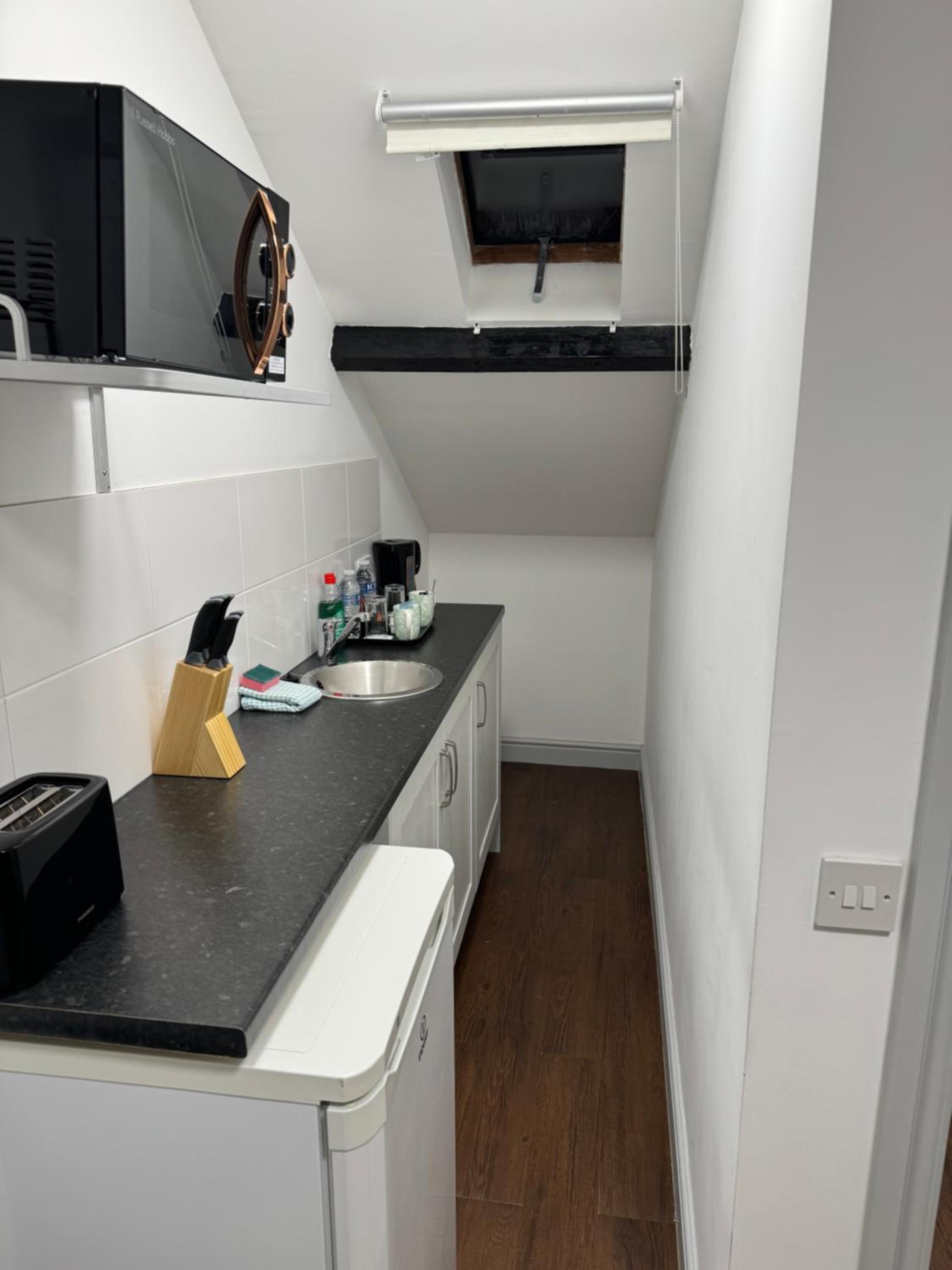 Apartment - Photo 4