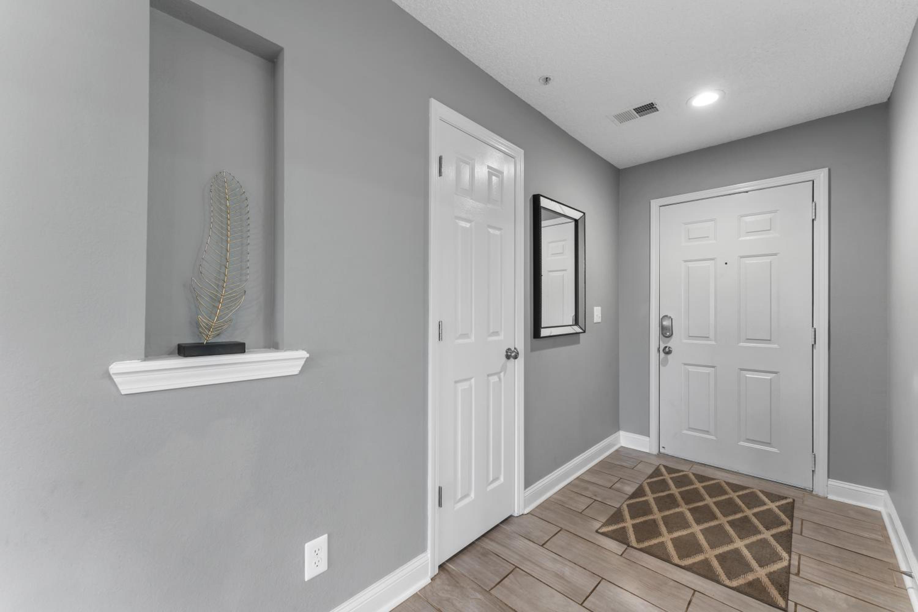 Two-Bedroom Townhouse photo 3