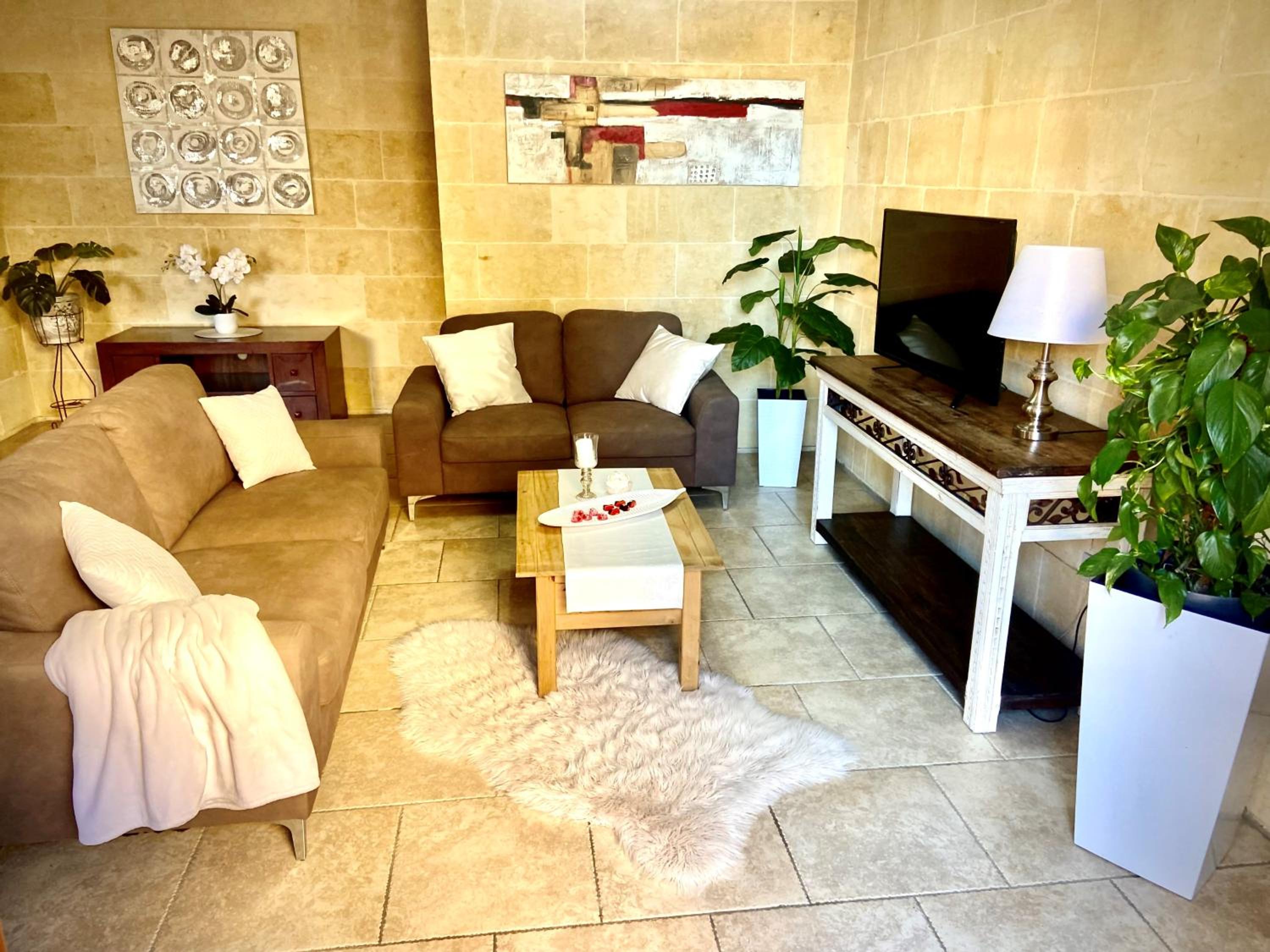 Four-Bedroom House photo 1