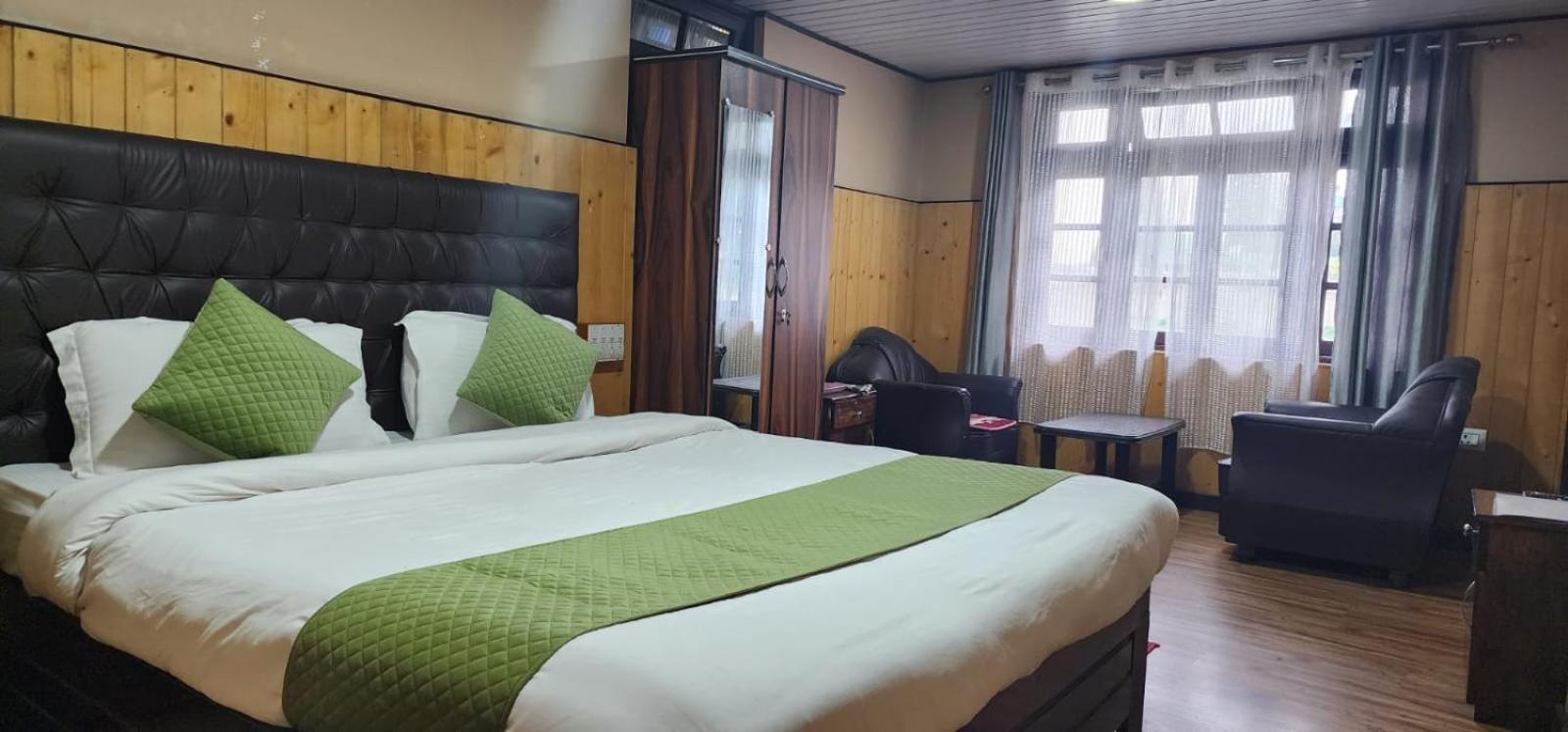 Double or Twin Room photo 1