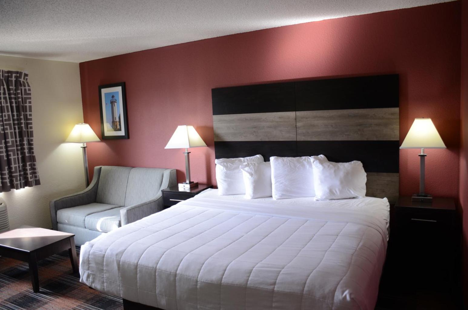 One-Bedroom King Suite - Non-Smoking - Photo 1