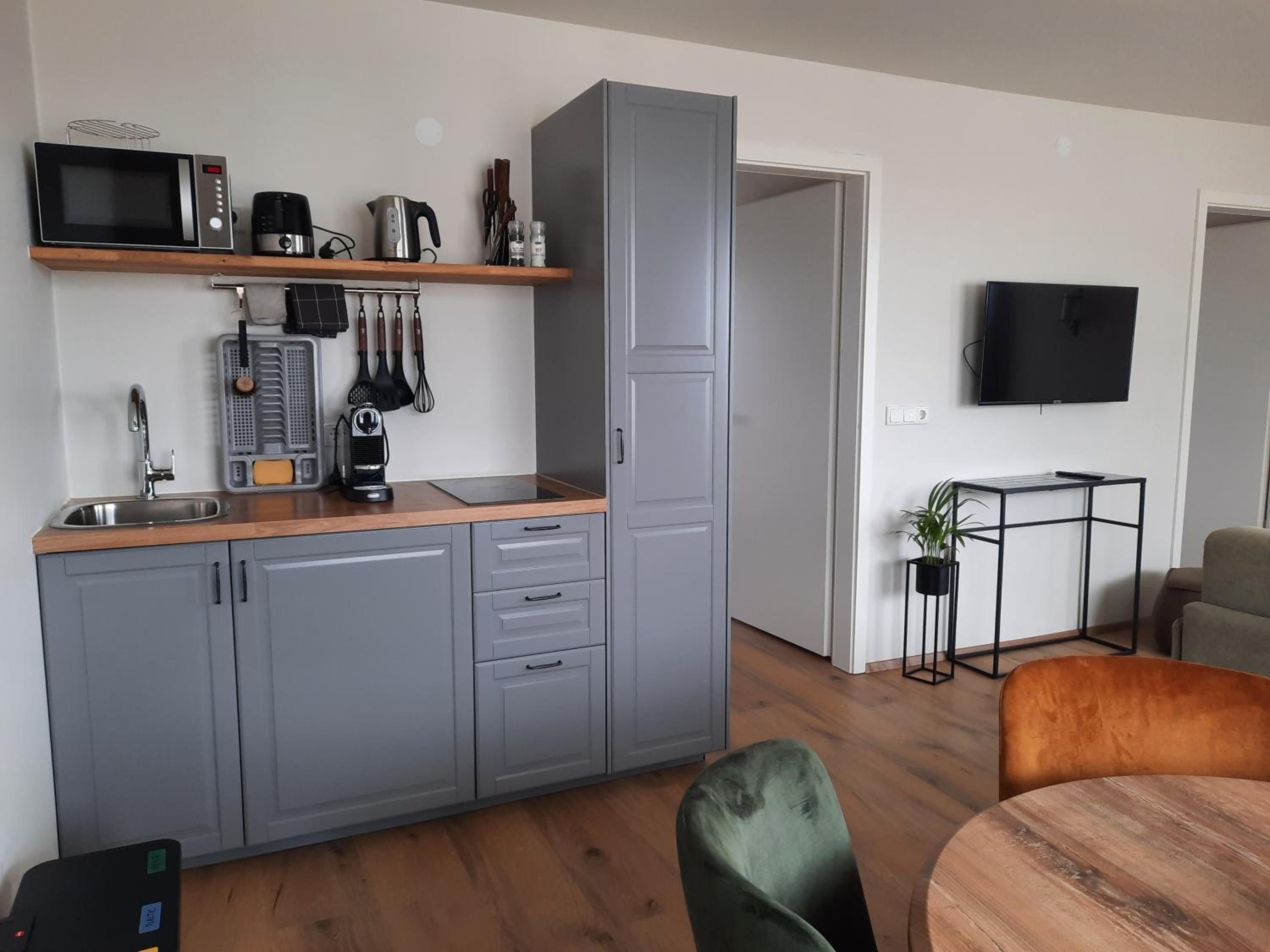 Two-Bedroom Apartment - Photo 17