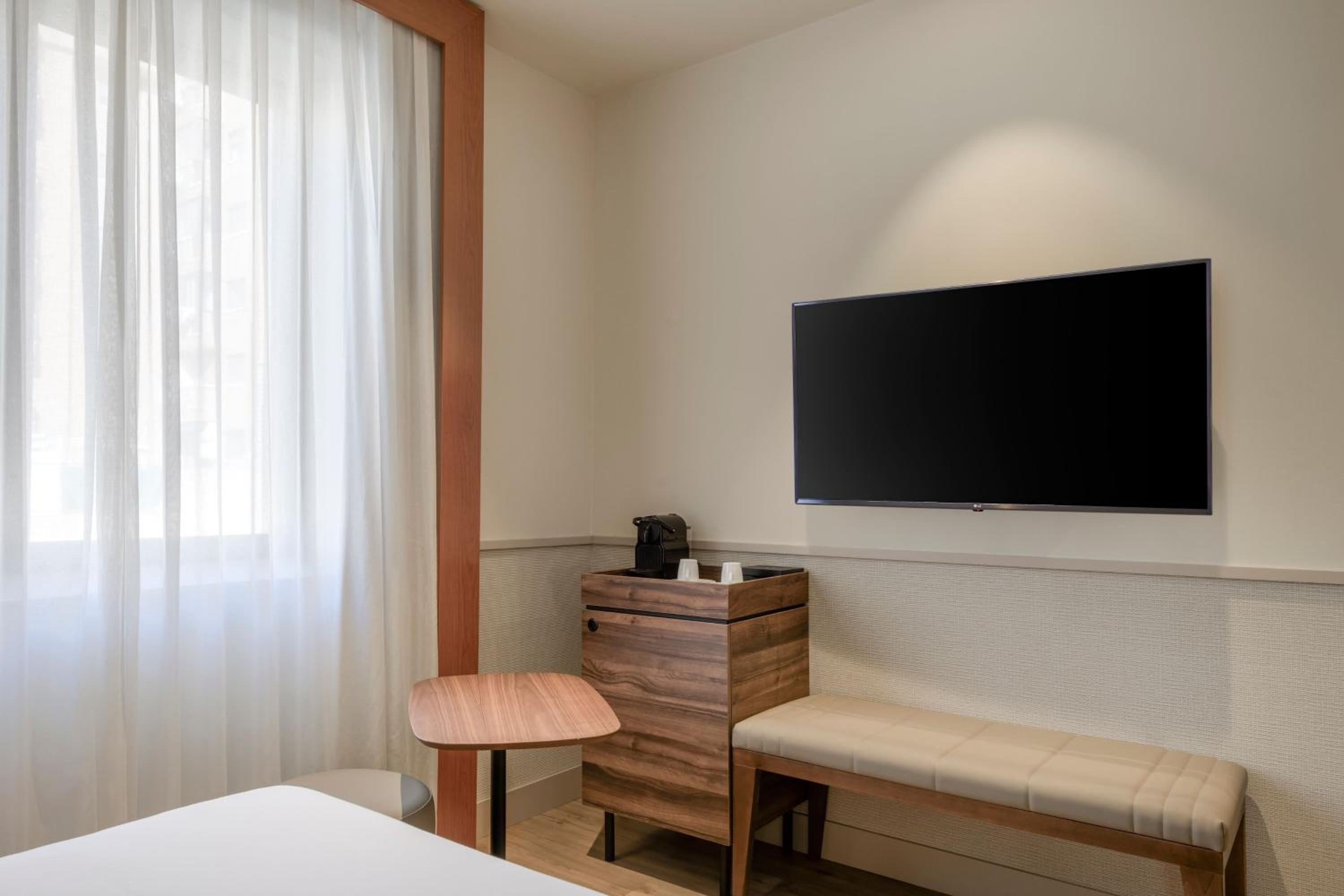 Economy Single Room
