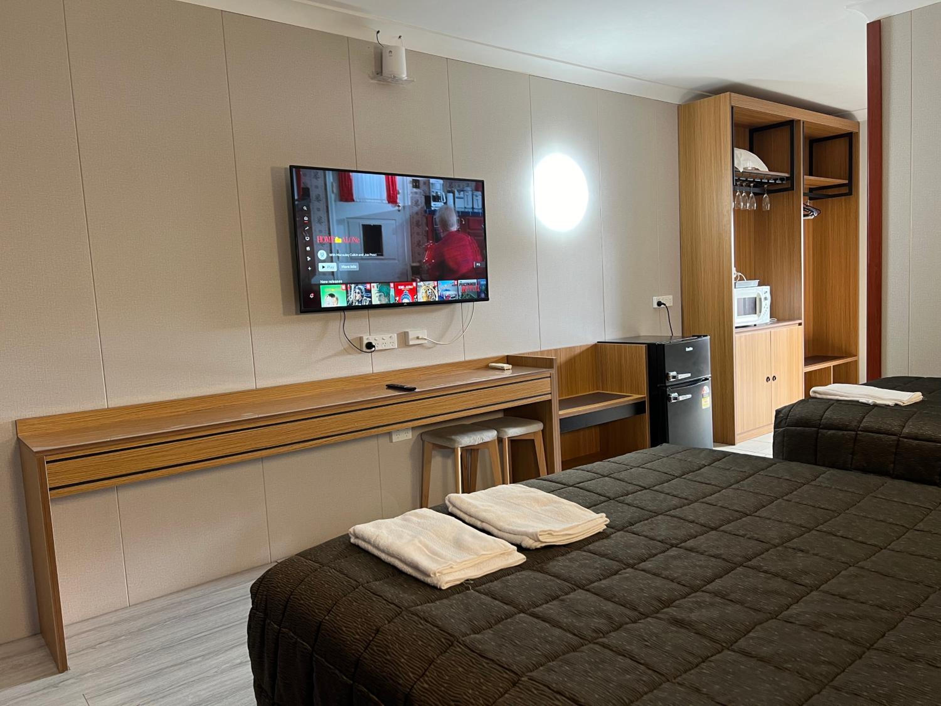 Double or Twin Room - Photo 3