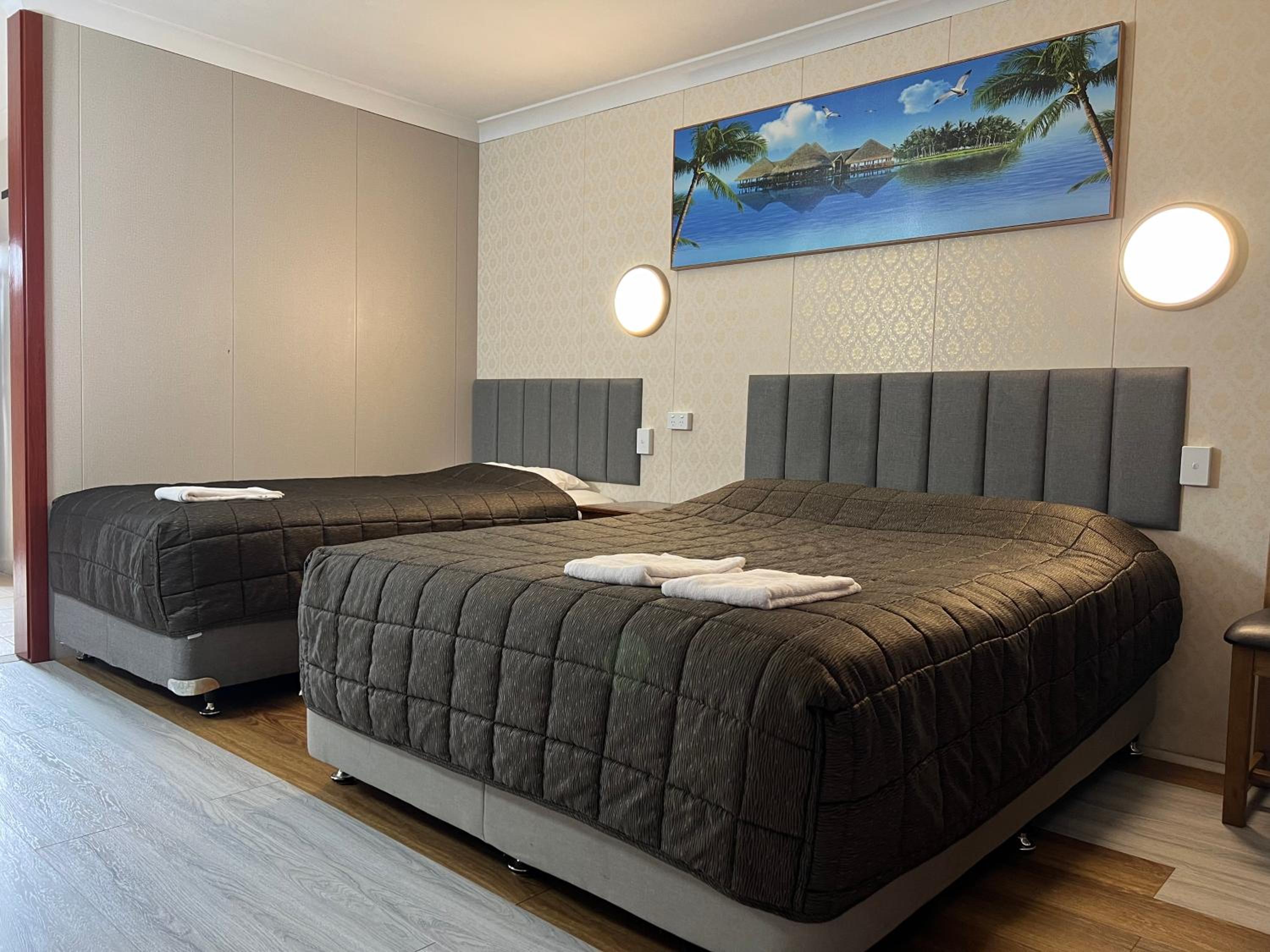 Double or Twin Room - Photo 2