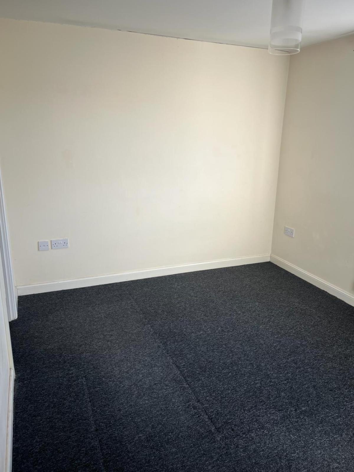One-Bedroom House photo 3