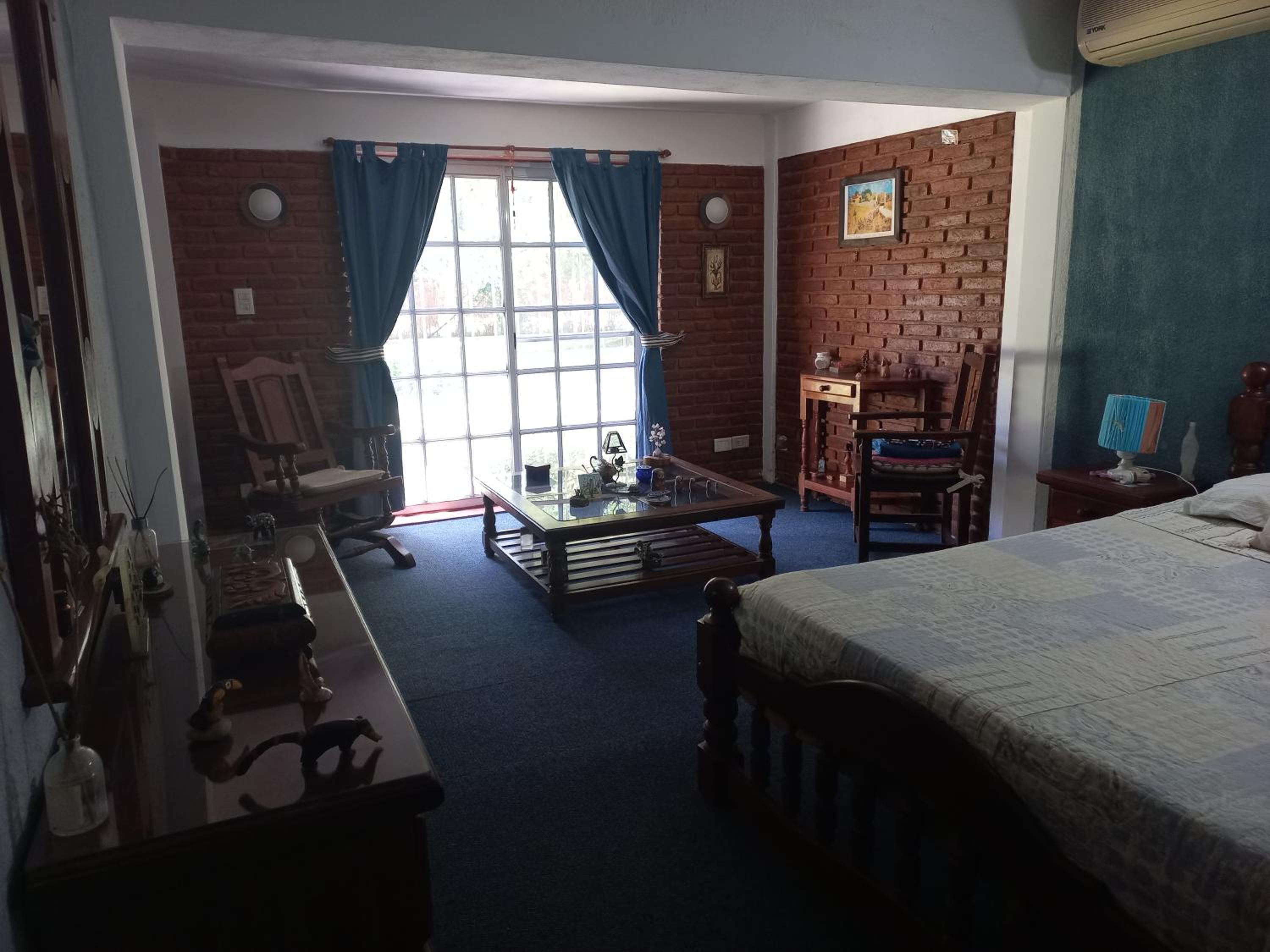 Three-Bedroom House photo 1