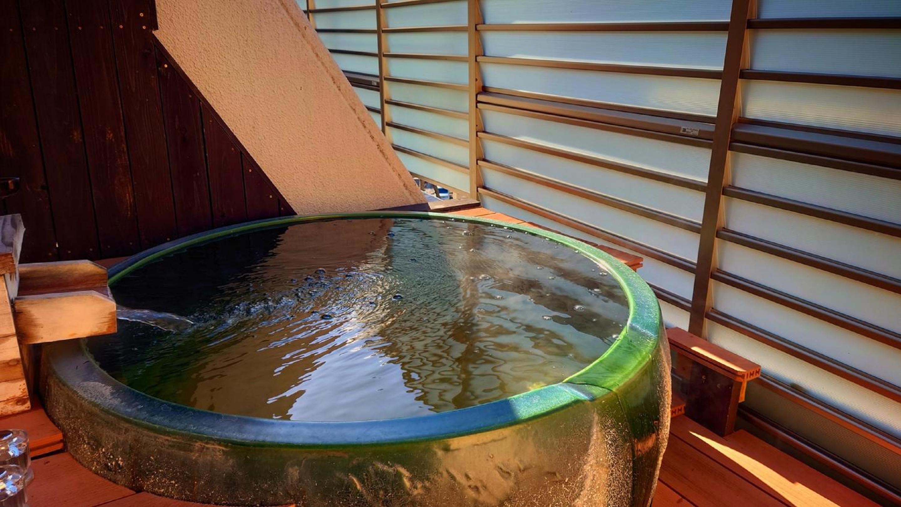 Standard Triple Room with Open-Air Bath and Mountain View photo 2