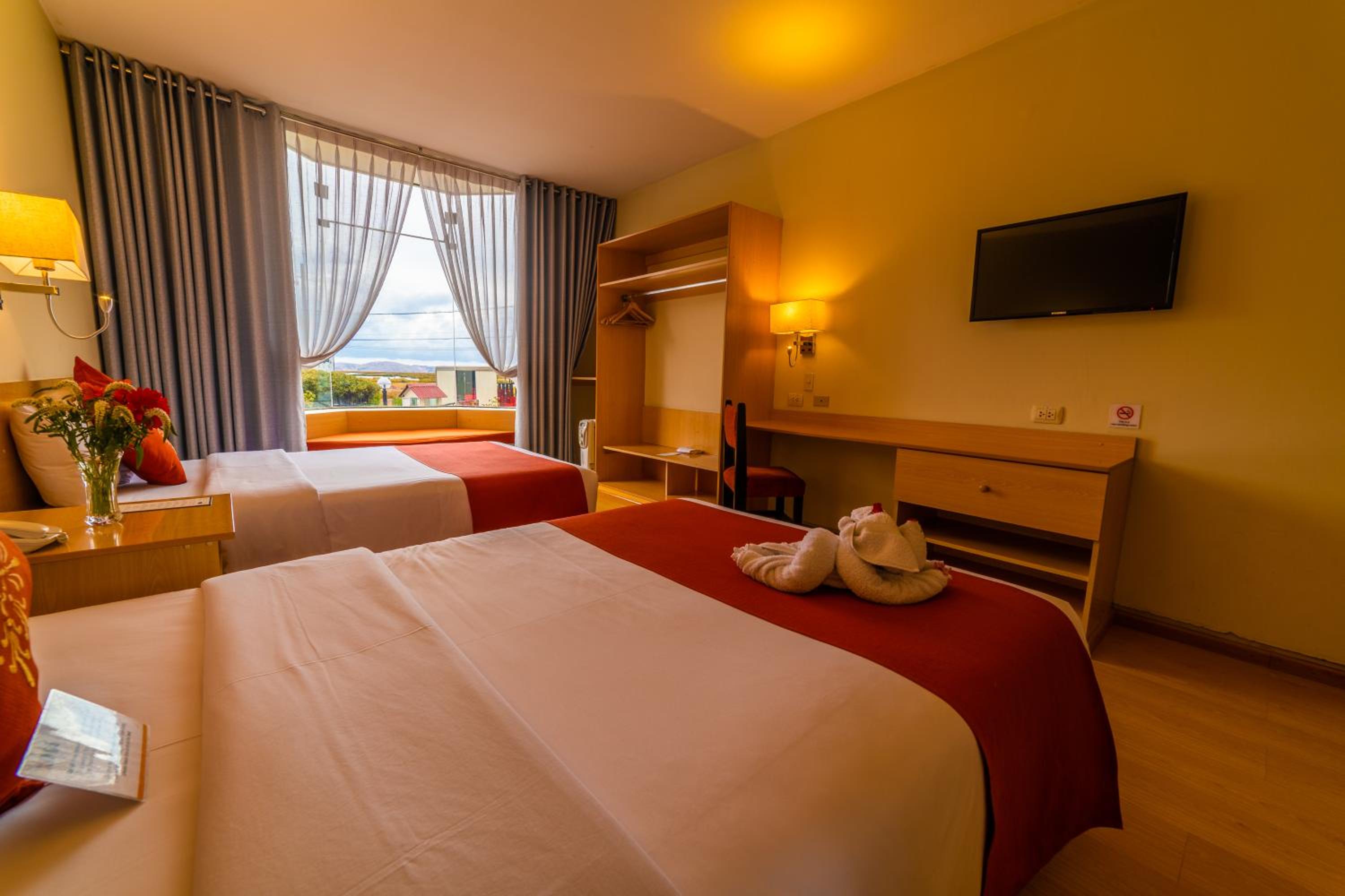 Double Room with Two Double Beds photo 3