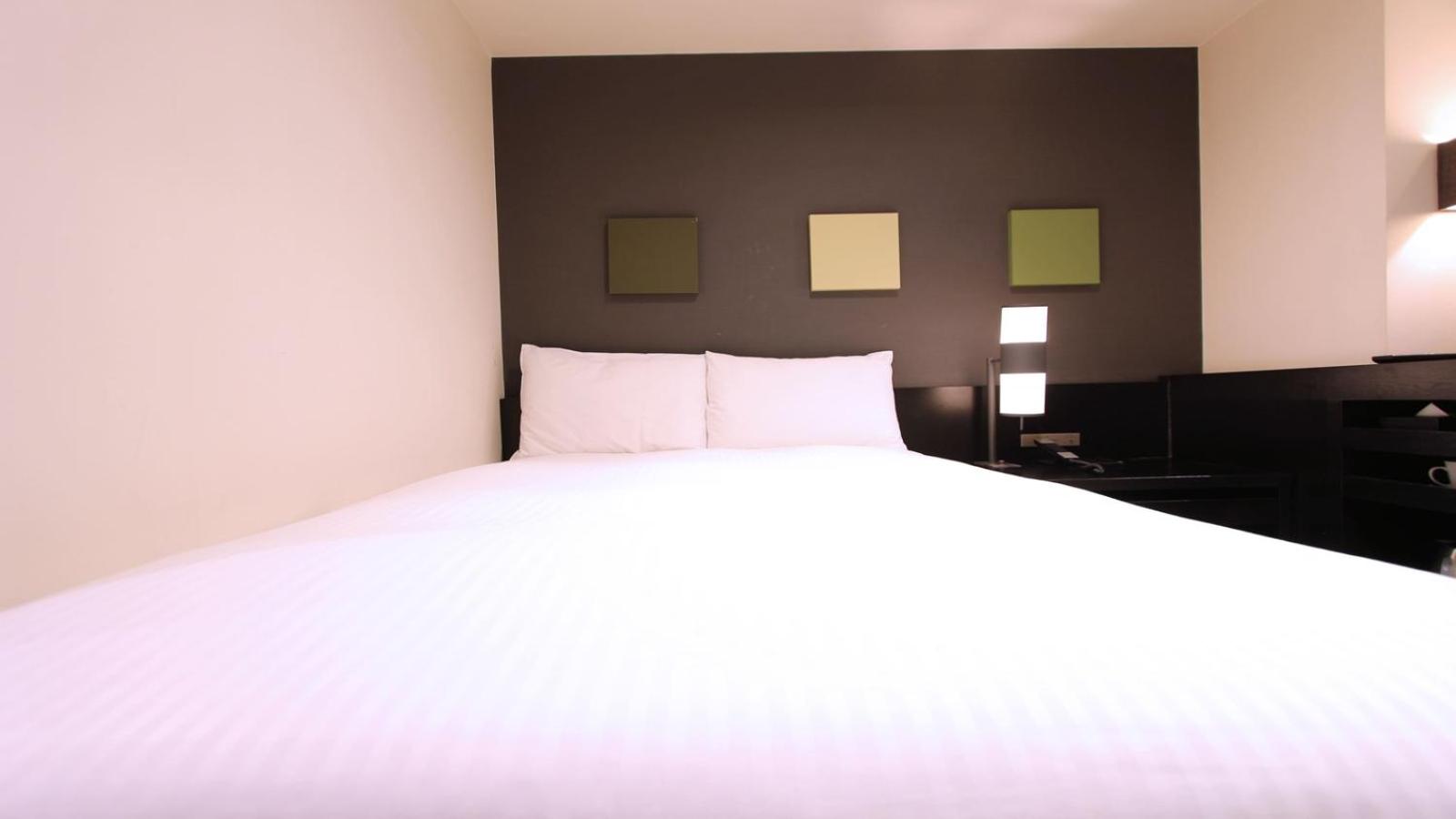 Standard Double Room - Non-Smoking - Photo 22