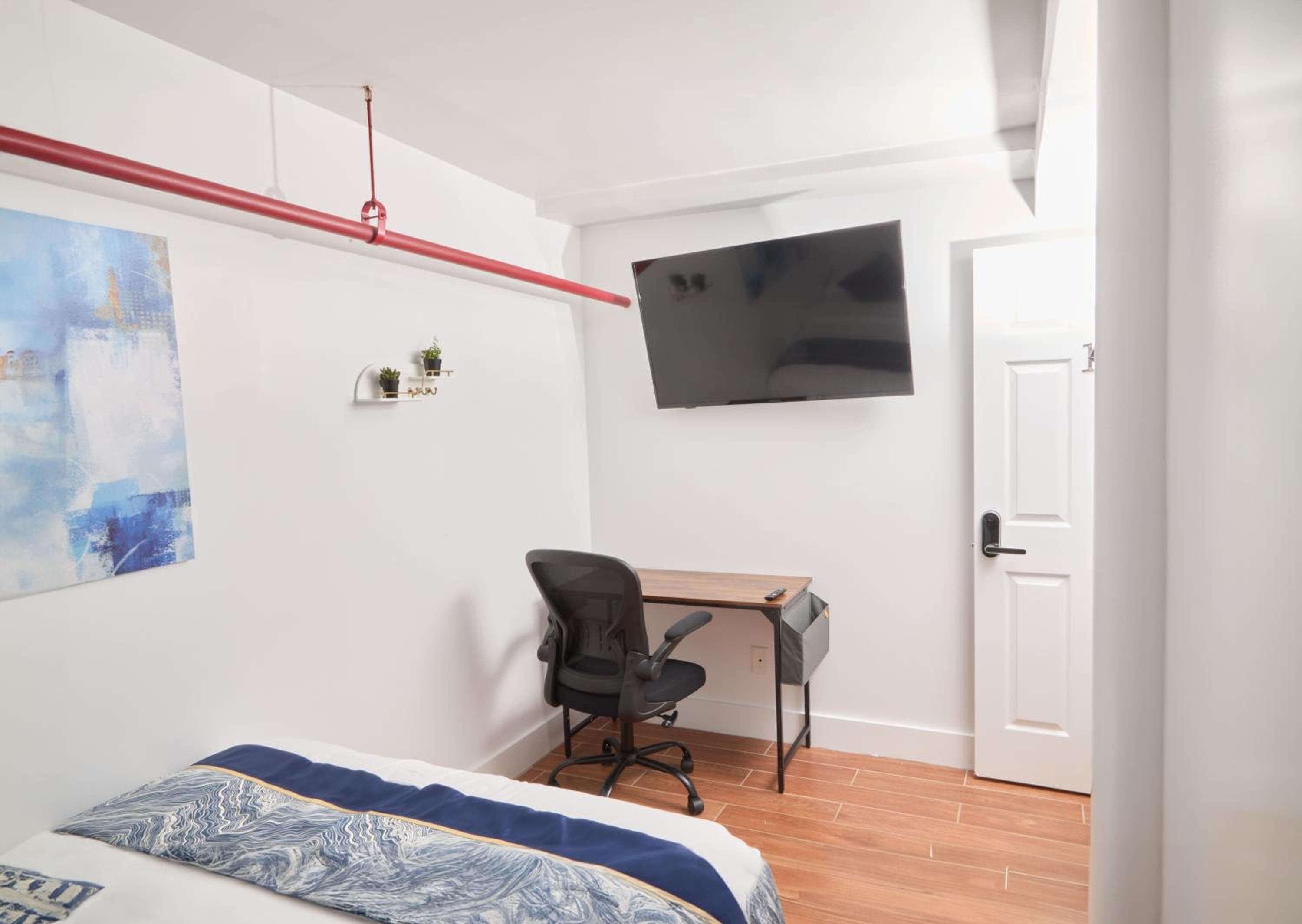 Double Room with Shared Bathroom photo 1