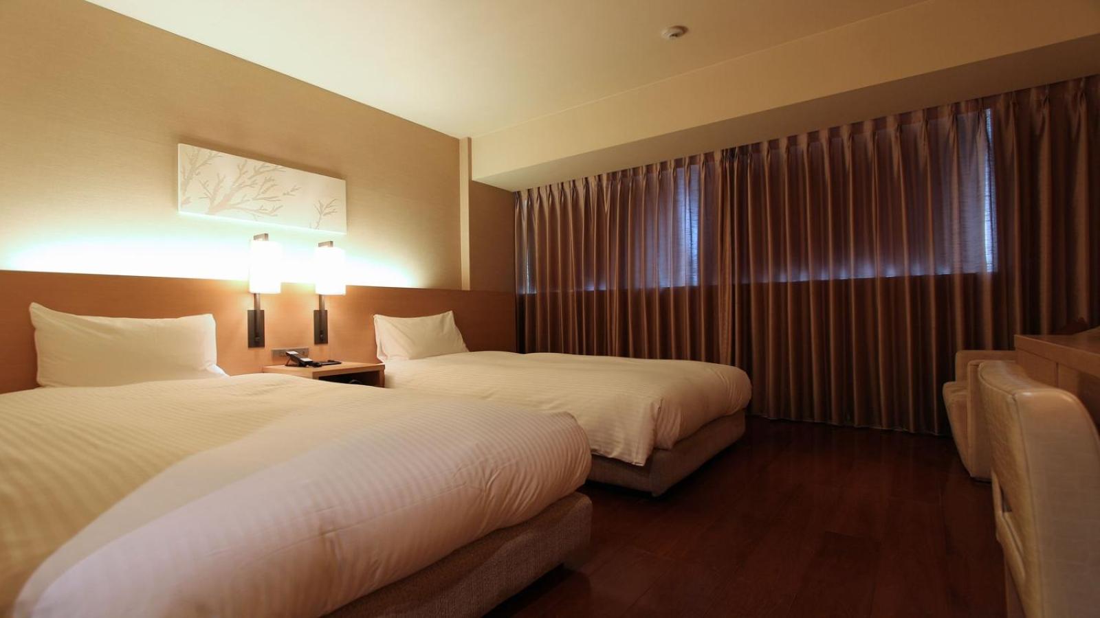 Standard Twin Room - Non-Smoking - Photo 1
