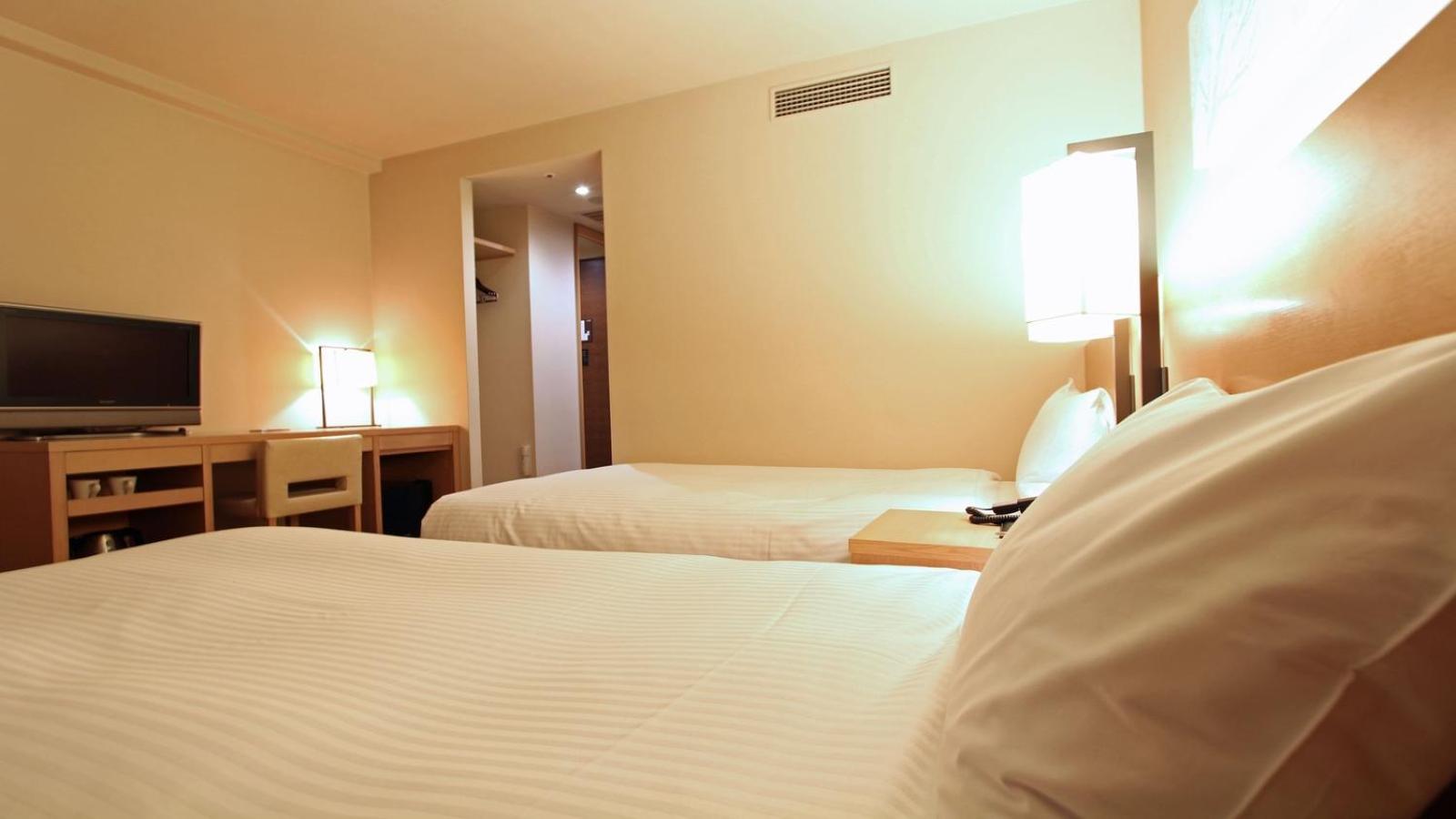 Standard Twin Room - Non-Smoking - Photo 10