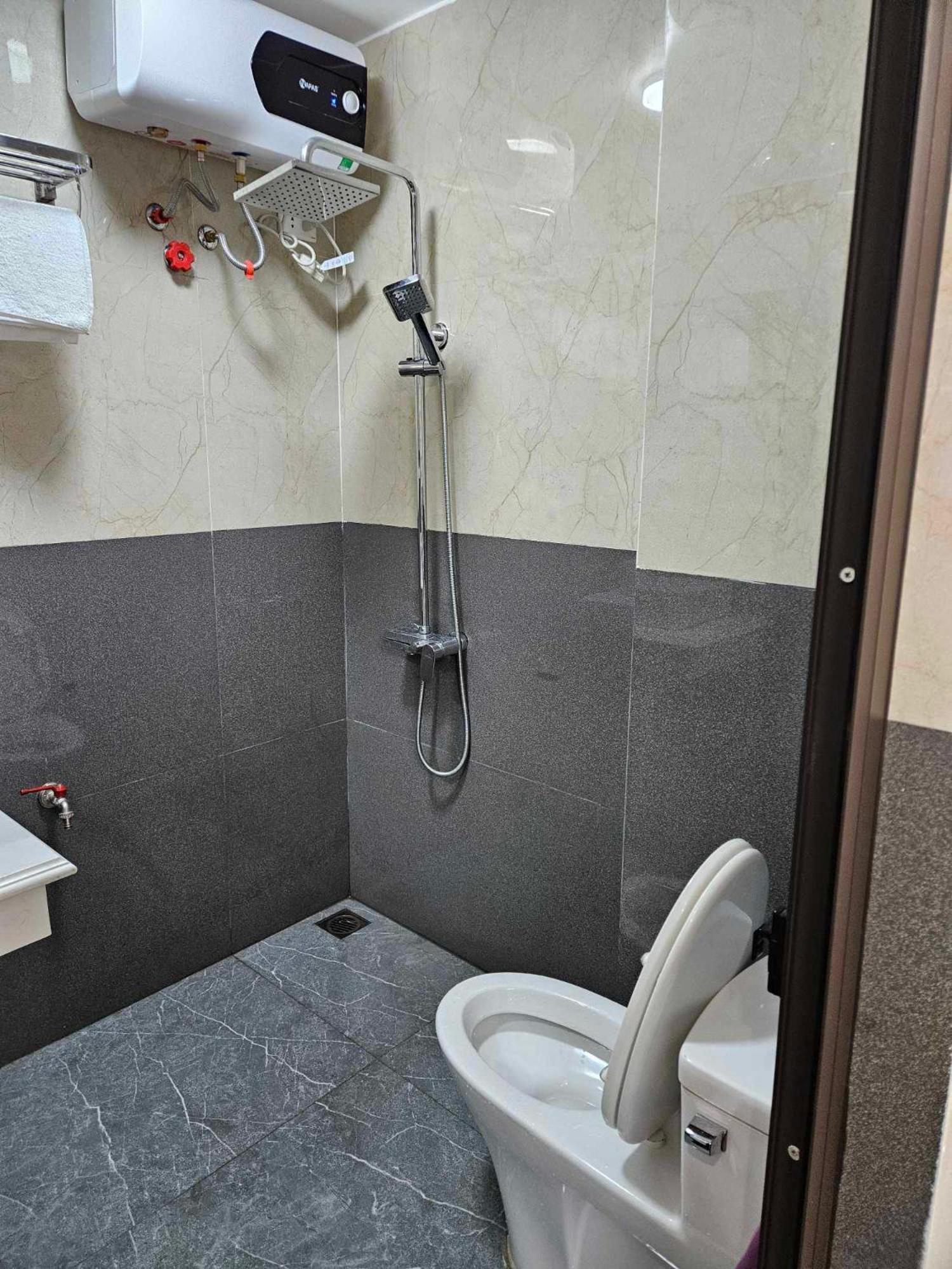 Double Room - Photo 12
