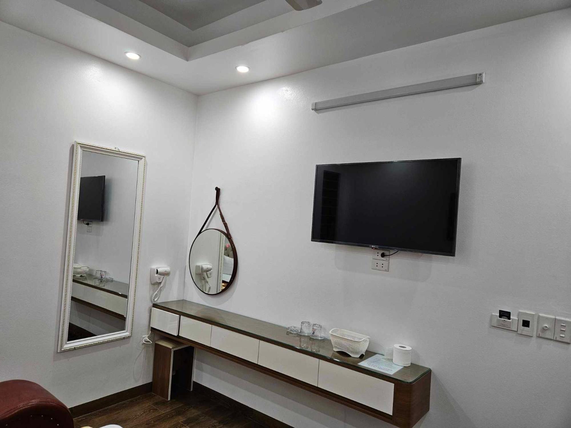 Double Room - Photo 9