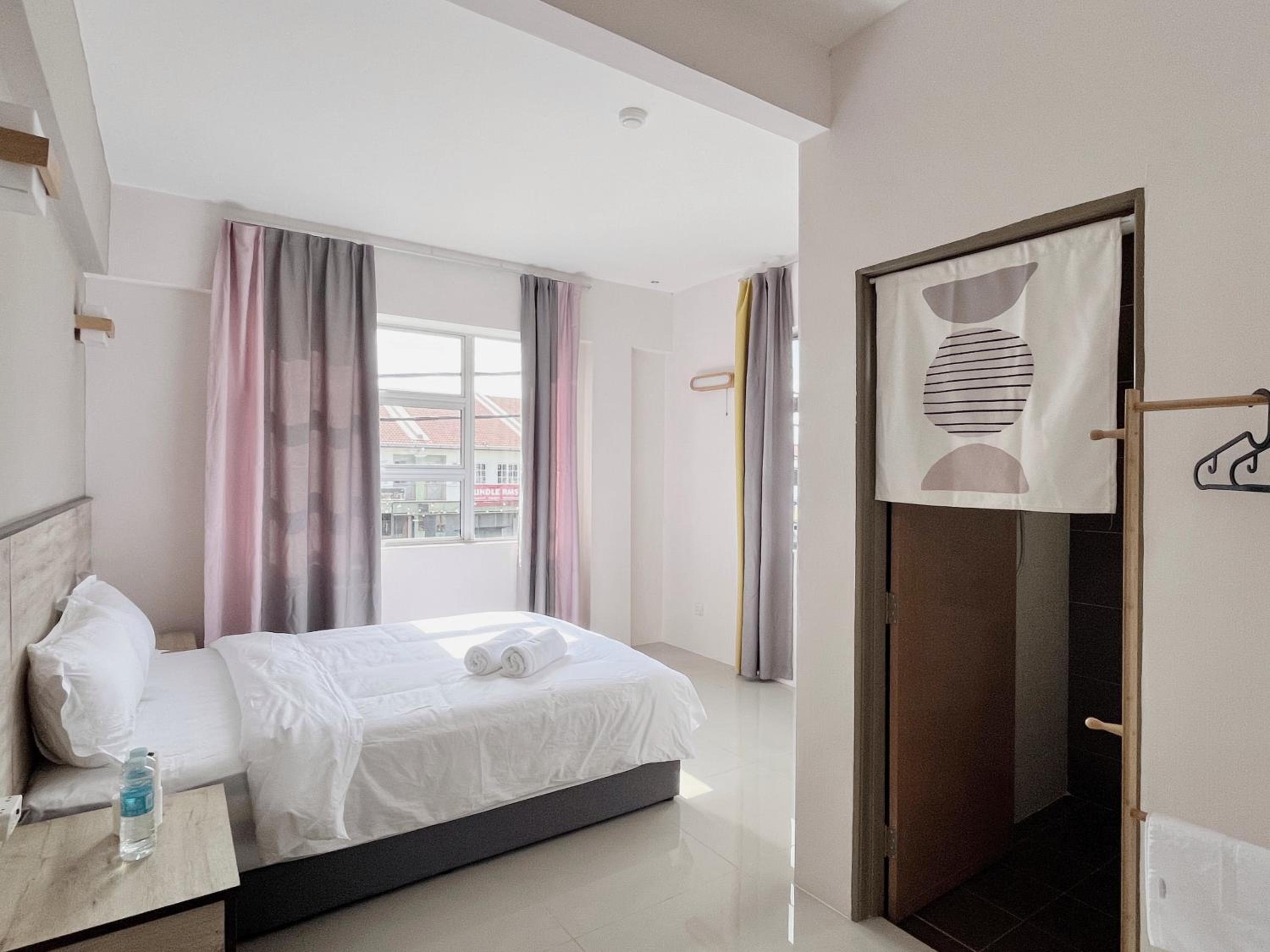 Standard Double Room - Photo 1
