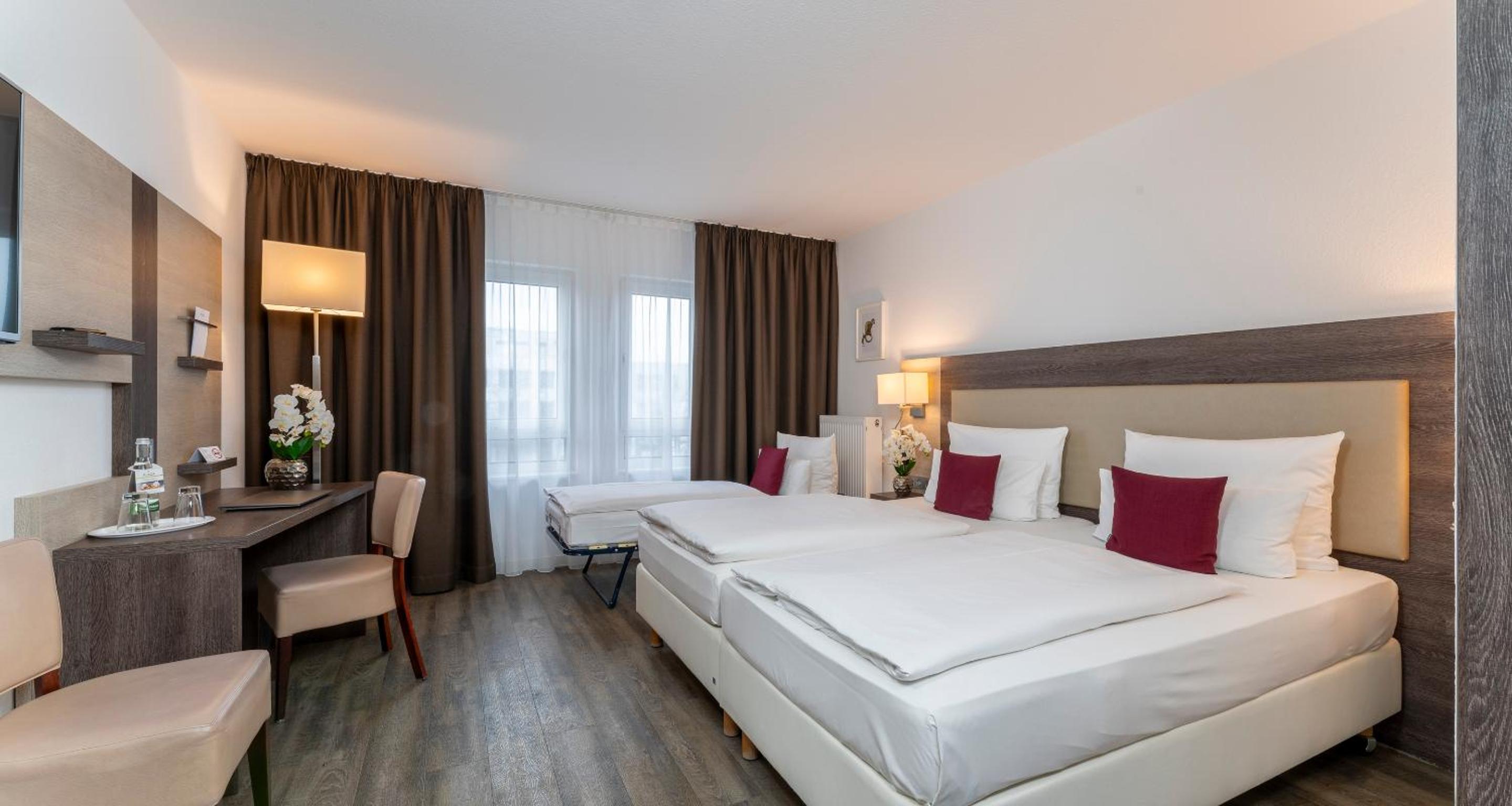 Triple Room - Photo 1